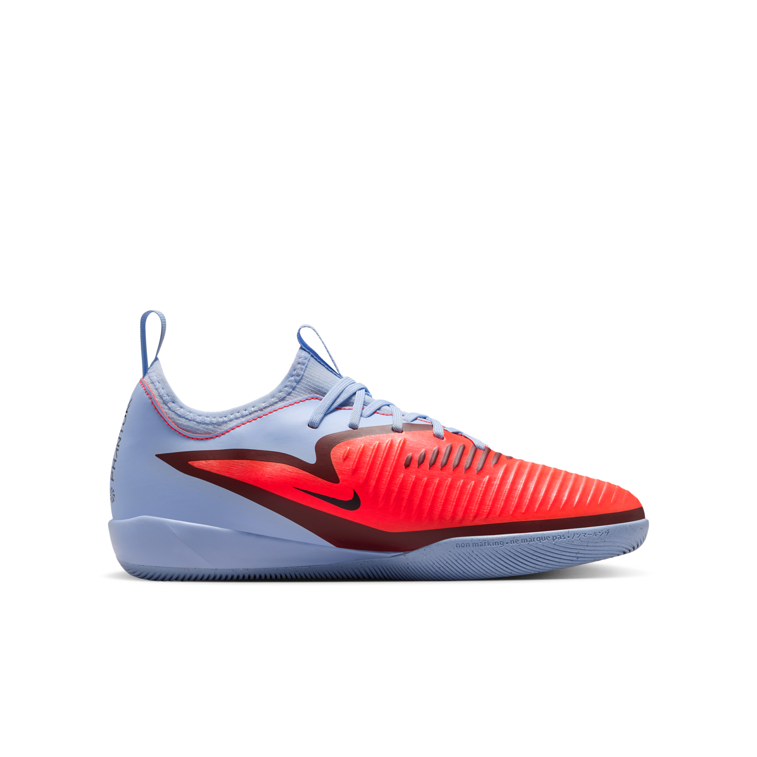 Thumbnail - Nike Jr. Phantom 6 Low Academy Fußballschuh für Hallen- und Hartplätze (ältere Kinder) - Blau