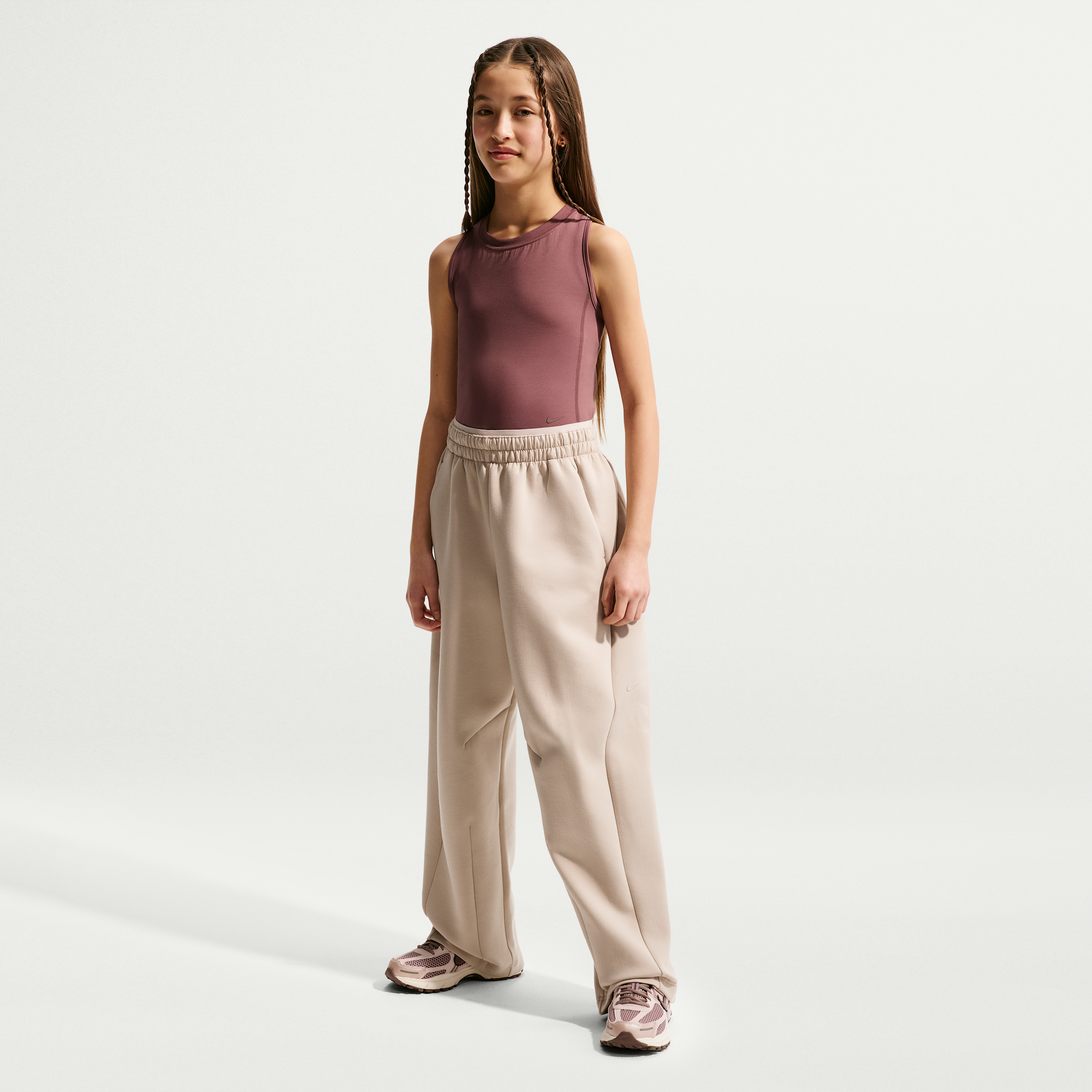 Nike MAVN Girls High-Rise Therma-FIT Knit Trousers - Brown - Polyester/Elastane/Lyocell