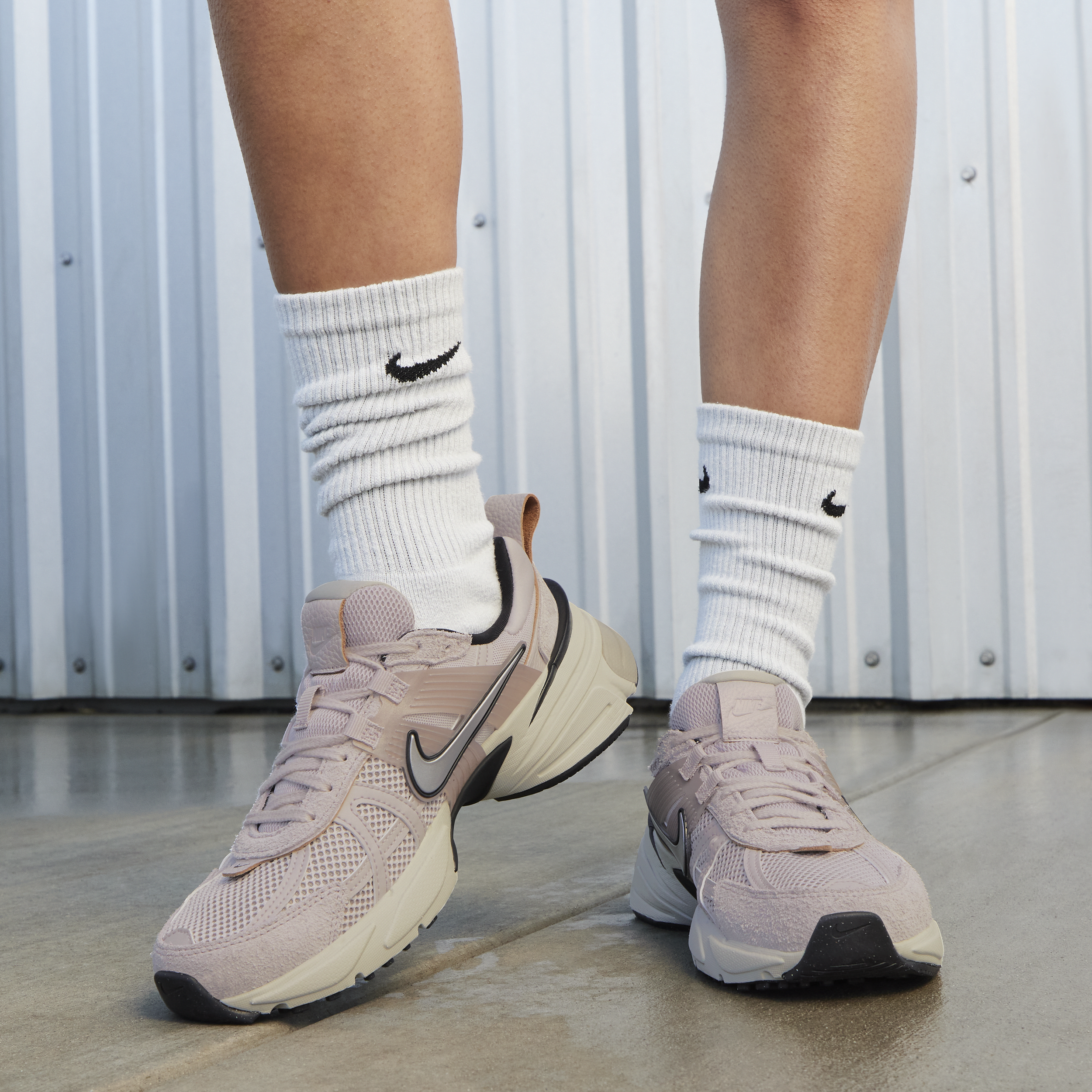 Chaussure Nike V2K Run pour femme - Pourpre