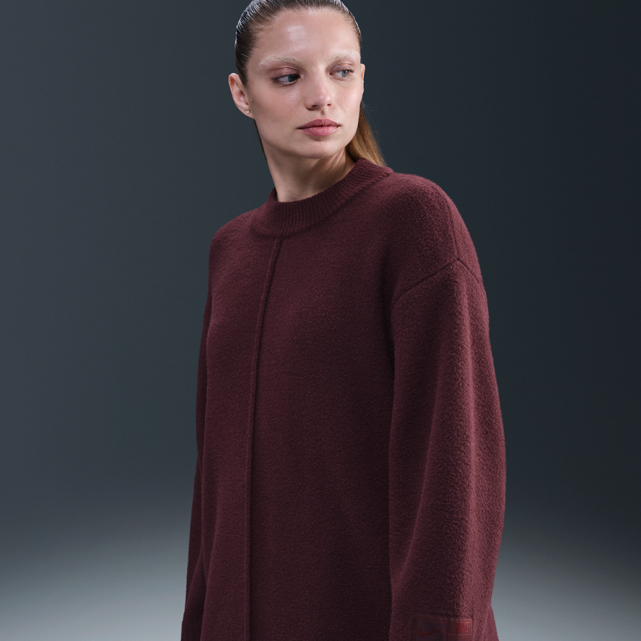 Nike Womens Crew-Neck Sweater - Red - Nylon/Elastane