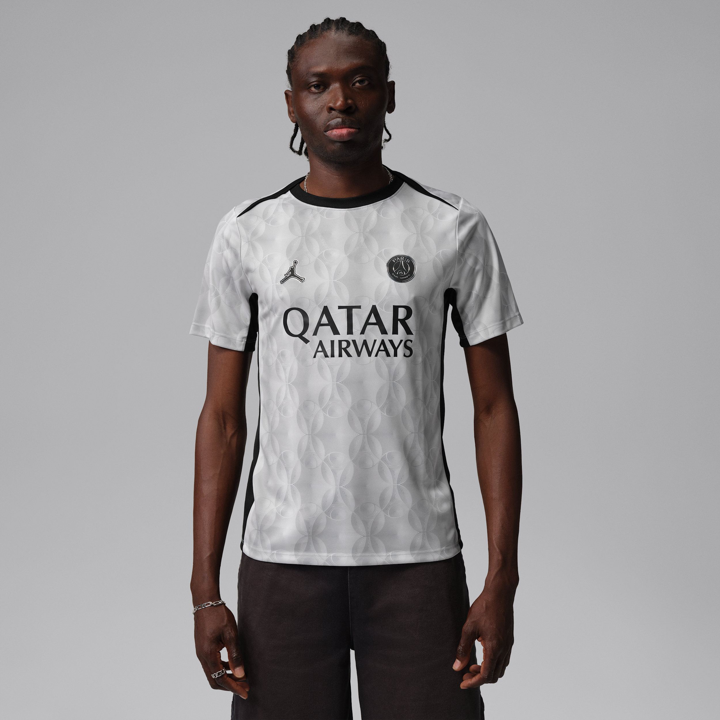 Maglia da calcio pre-partita a manica corta Jordan Dri-FIT Paris Saint-Germain Academy Pro Night Edition – Uomo - Grigio