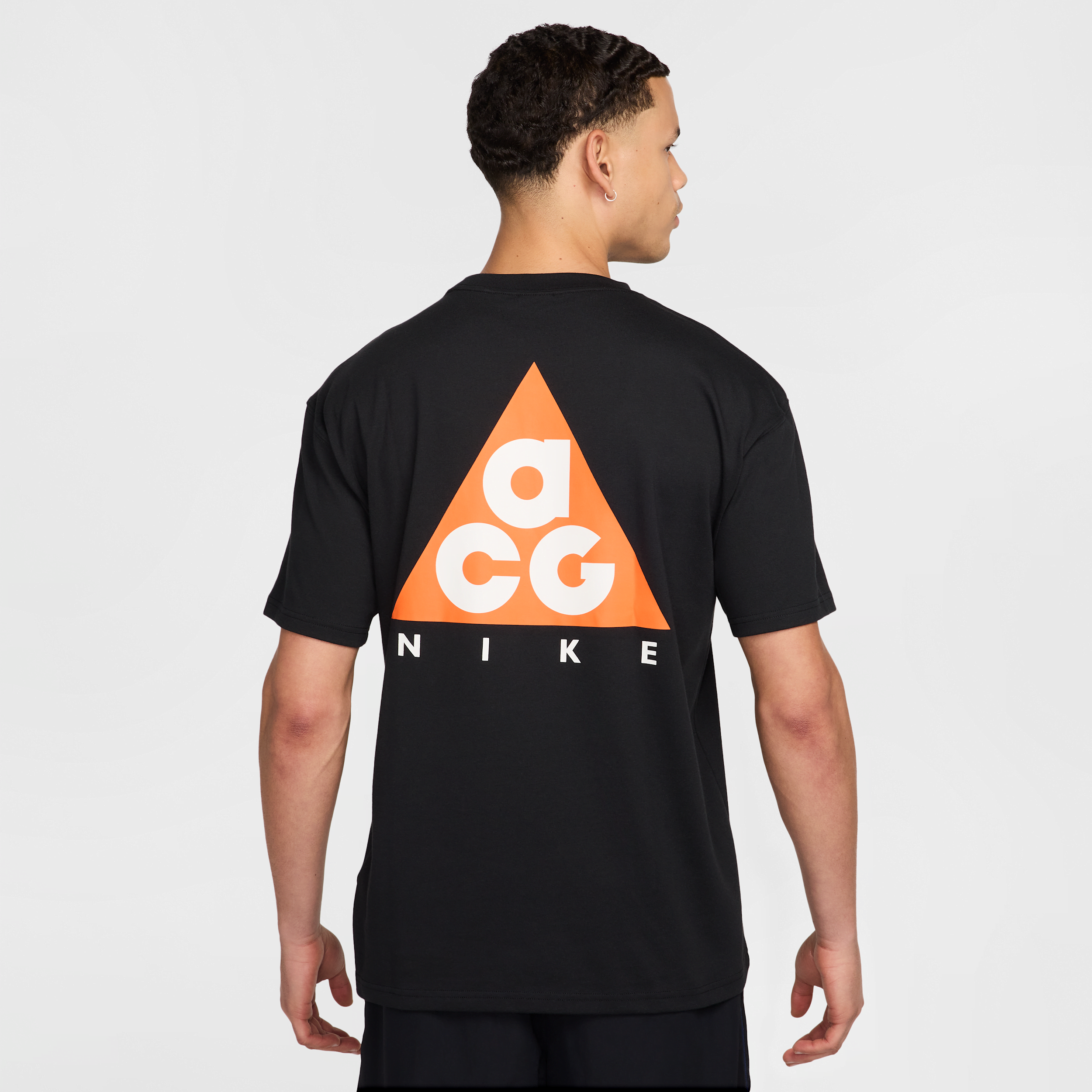 Nike ACG Men's Max90 T-Shirt - Black - Sustainable Blends - 50% Sustainable Blends