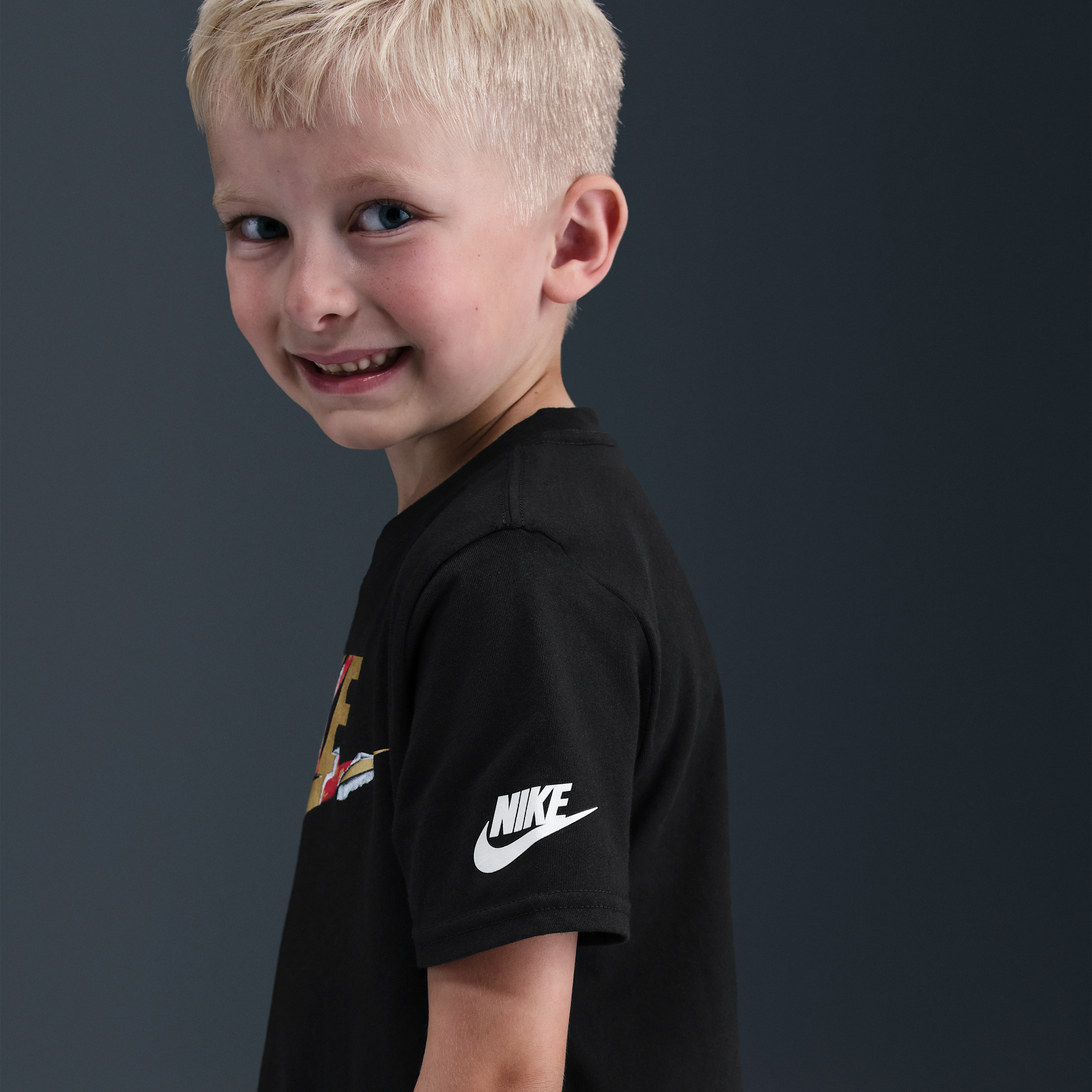 Thumbnail - Nike Unwrapped Futura T-Shirt (jüngere Kinder) - Schwarz