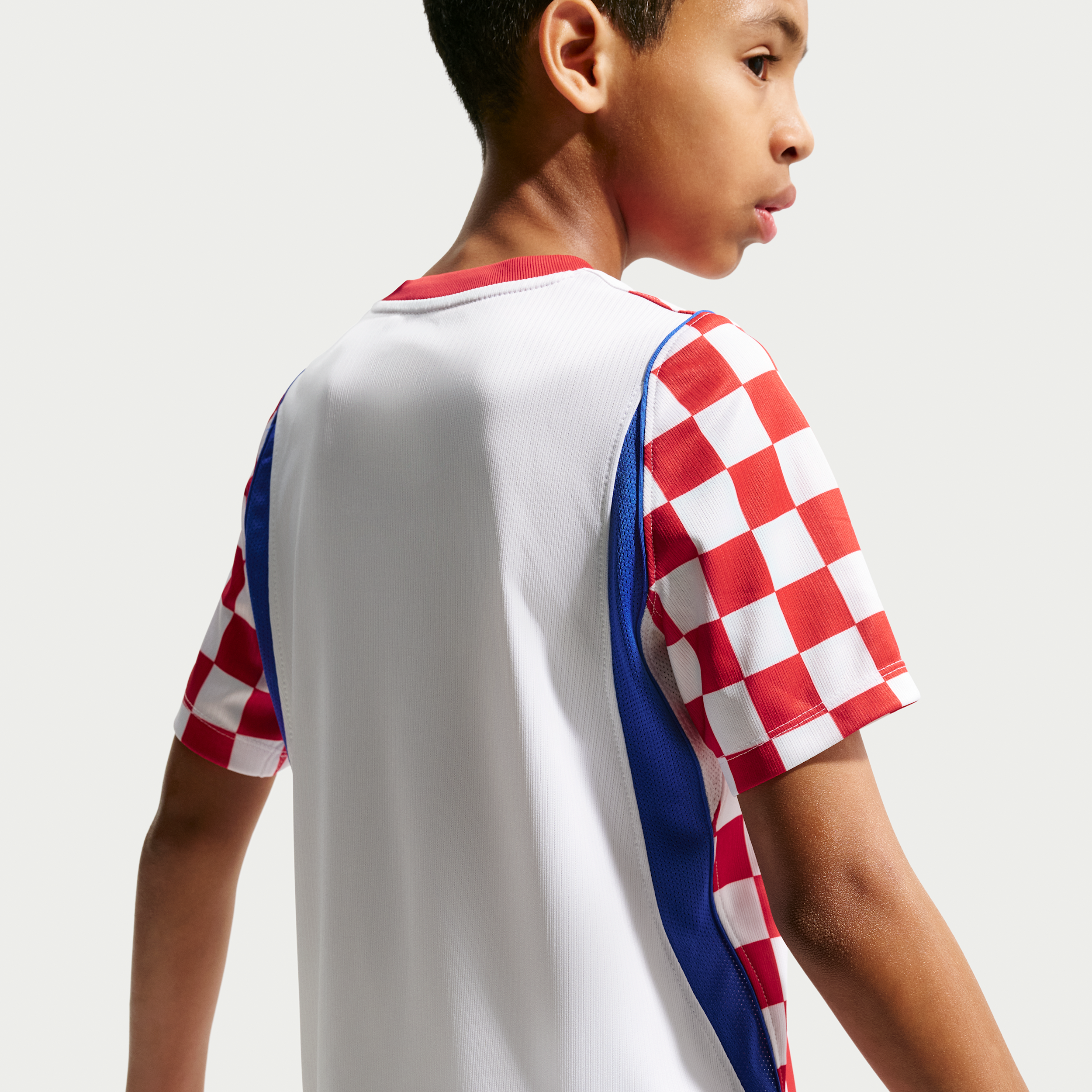Thumbnail - Kroatien 2026 Nike Dri-FIT Replika-Fußballtrikot (ältere Kinder) - Weiß