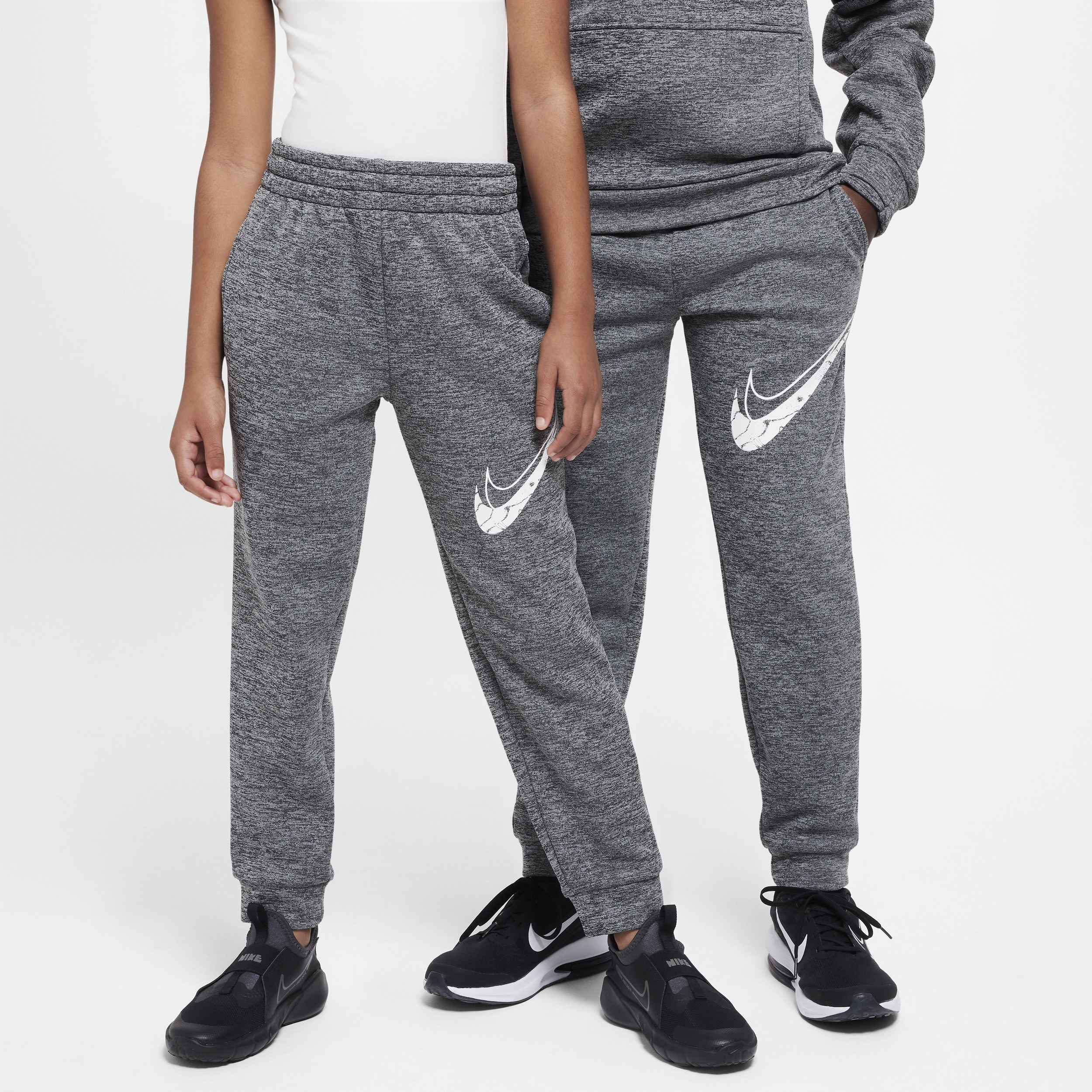 Nike Multi Stain Repel Therma-FIT joggingbroek voor kids Zwart