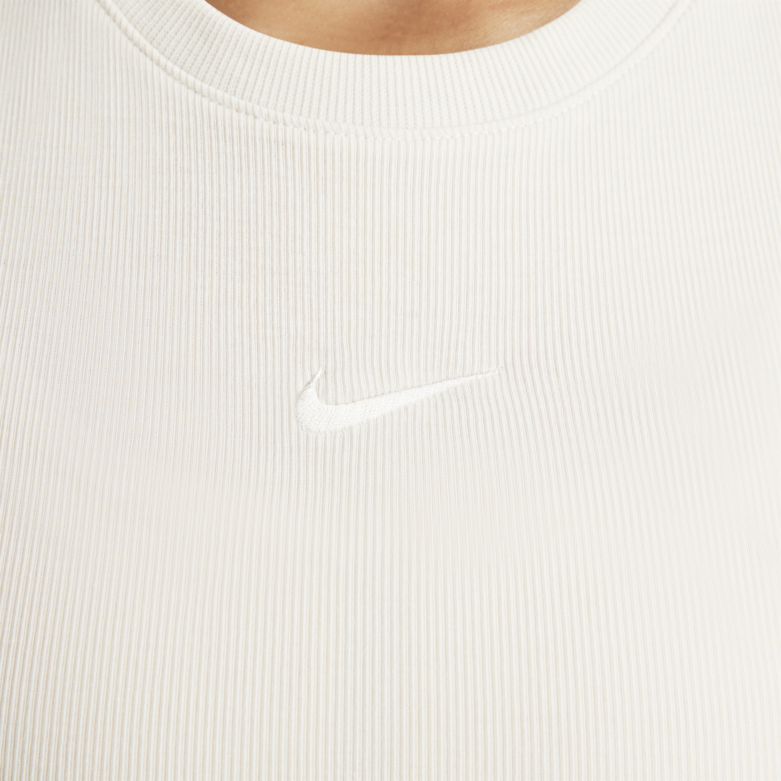 Débardeur court ajusté côtelé Nike Sportswear Chill Knit pour femme - Marron