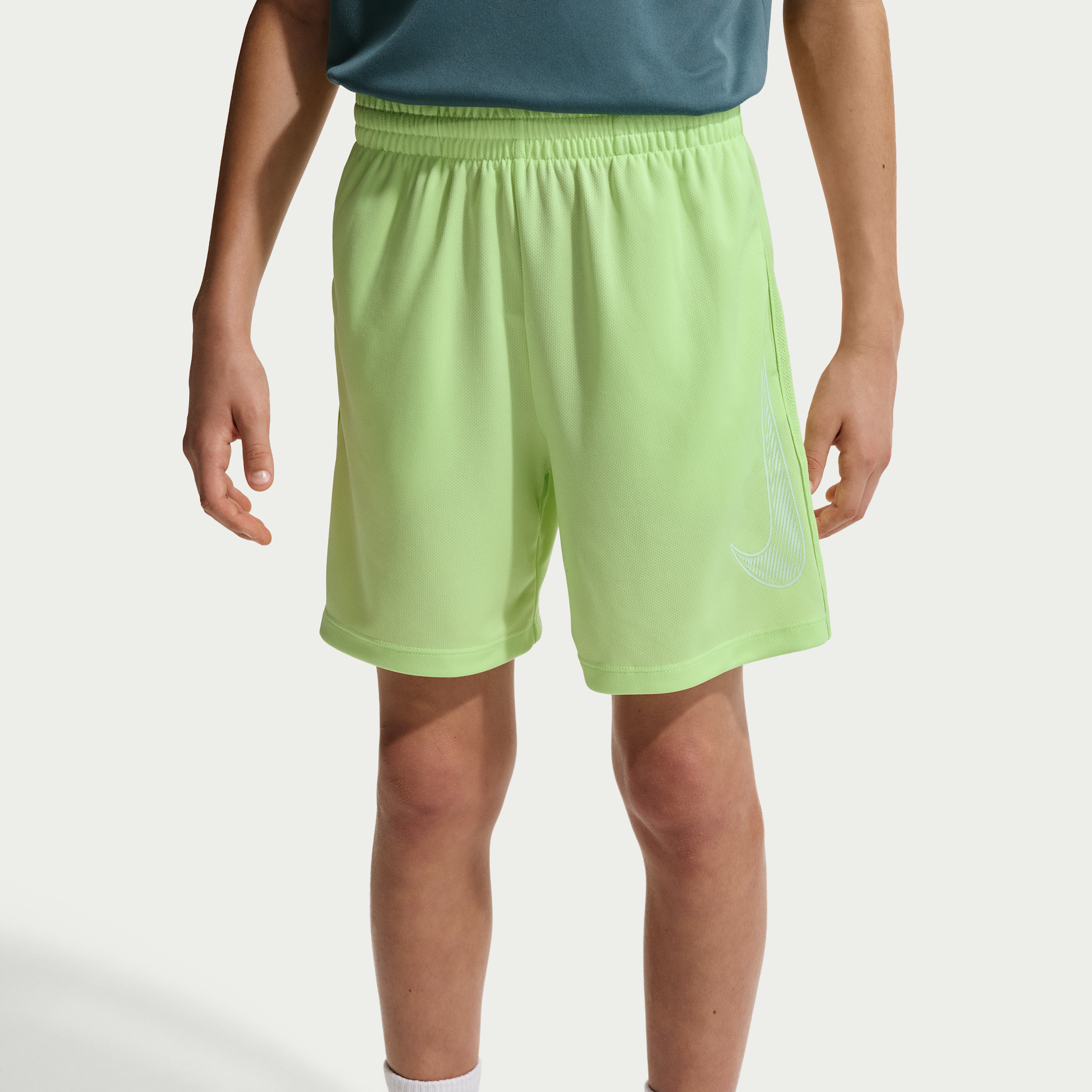Thumbnail - Nike Multi+ Dri-FIT Trainingsshorts für ältere Kinder (Jungen) - Grün