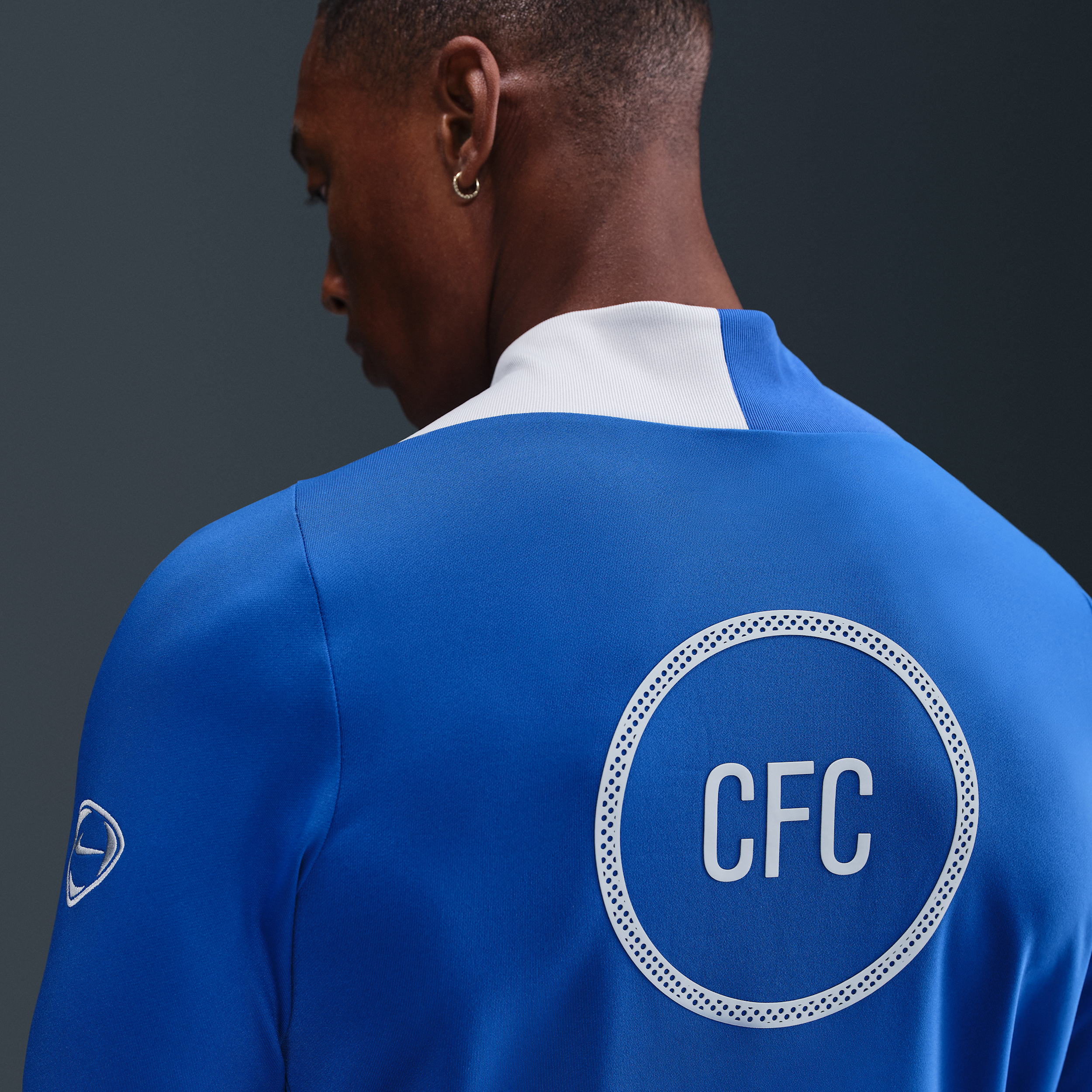 Thumbnail - FC Chelsea Strike Third Total 90 Nike Dri-FIT Fußball-Drill-Strickoberteil (Herren) - Blau