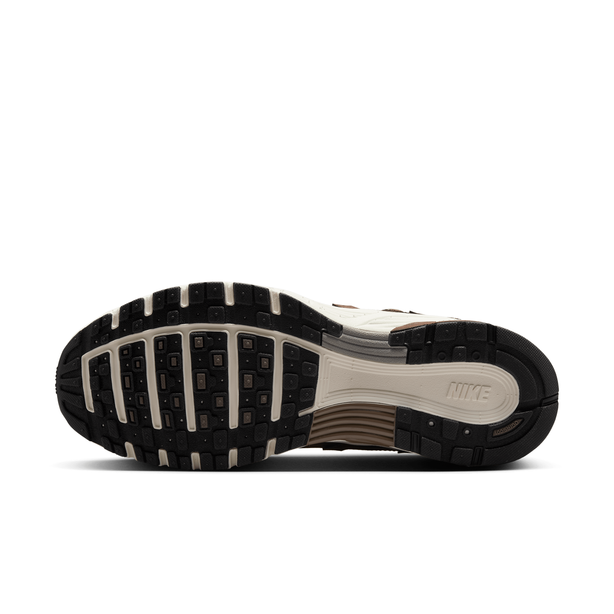 Chaussures Nike P-6000 pour femme - Marron