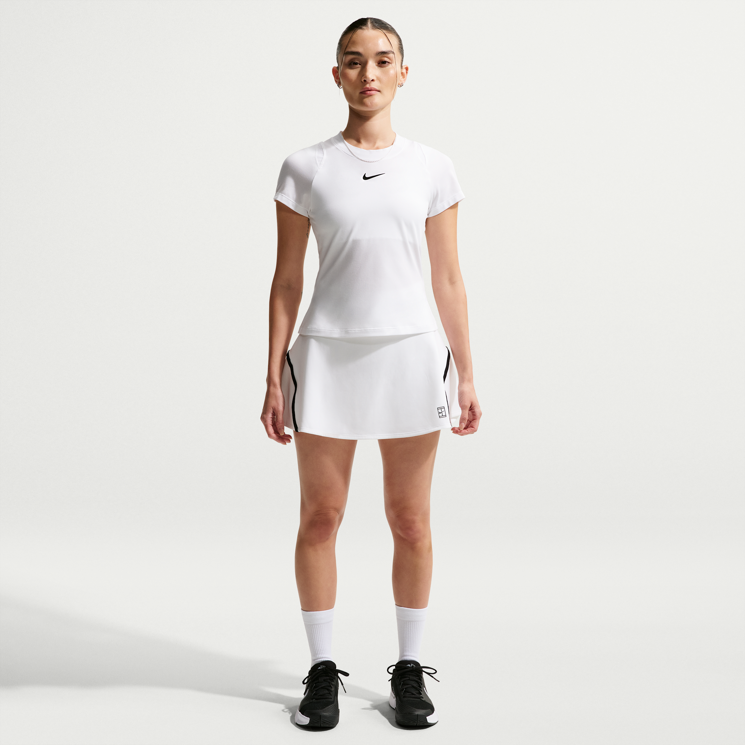 Thumbnail - NikeCourt Advantage Dri-FIT Tennisrock mit hohem Bund - Weiß