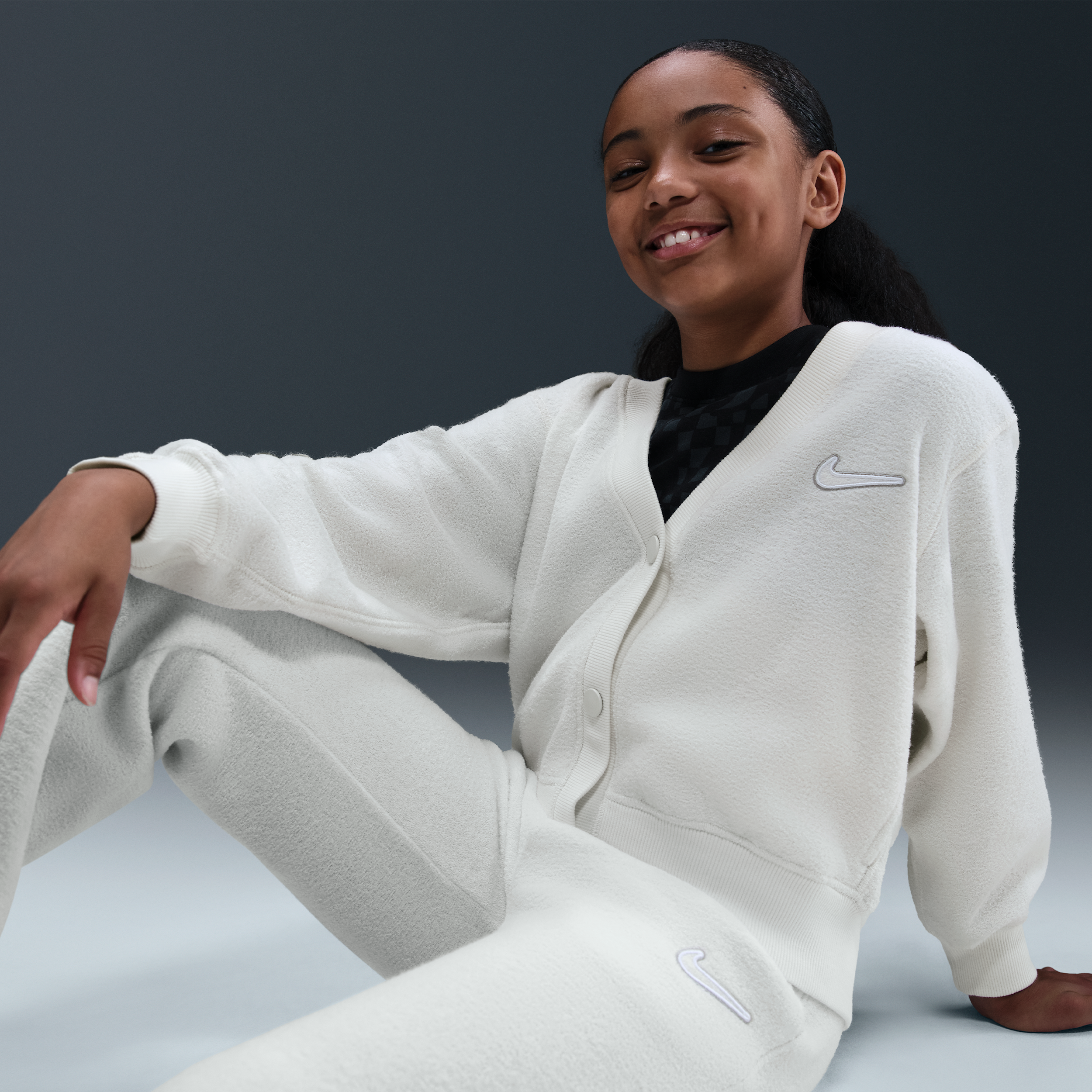 Thumbnail - Nike Fleece-Longsleeve (ältere Kinder, Mädchen) - Braun