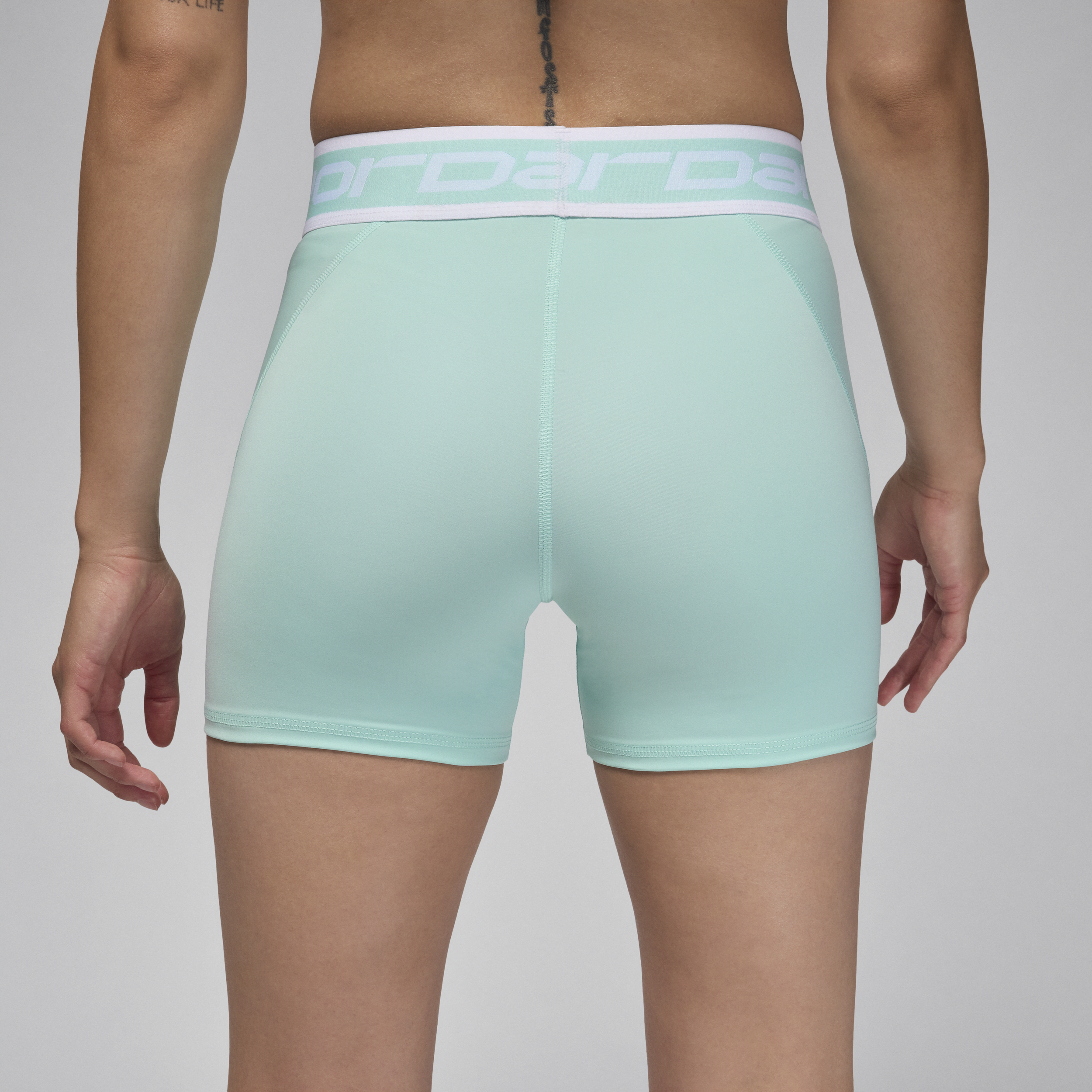 Short 13 cm Jordan Sport pour femme - Vert