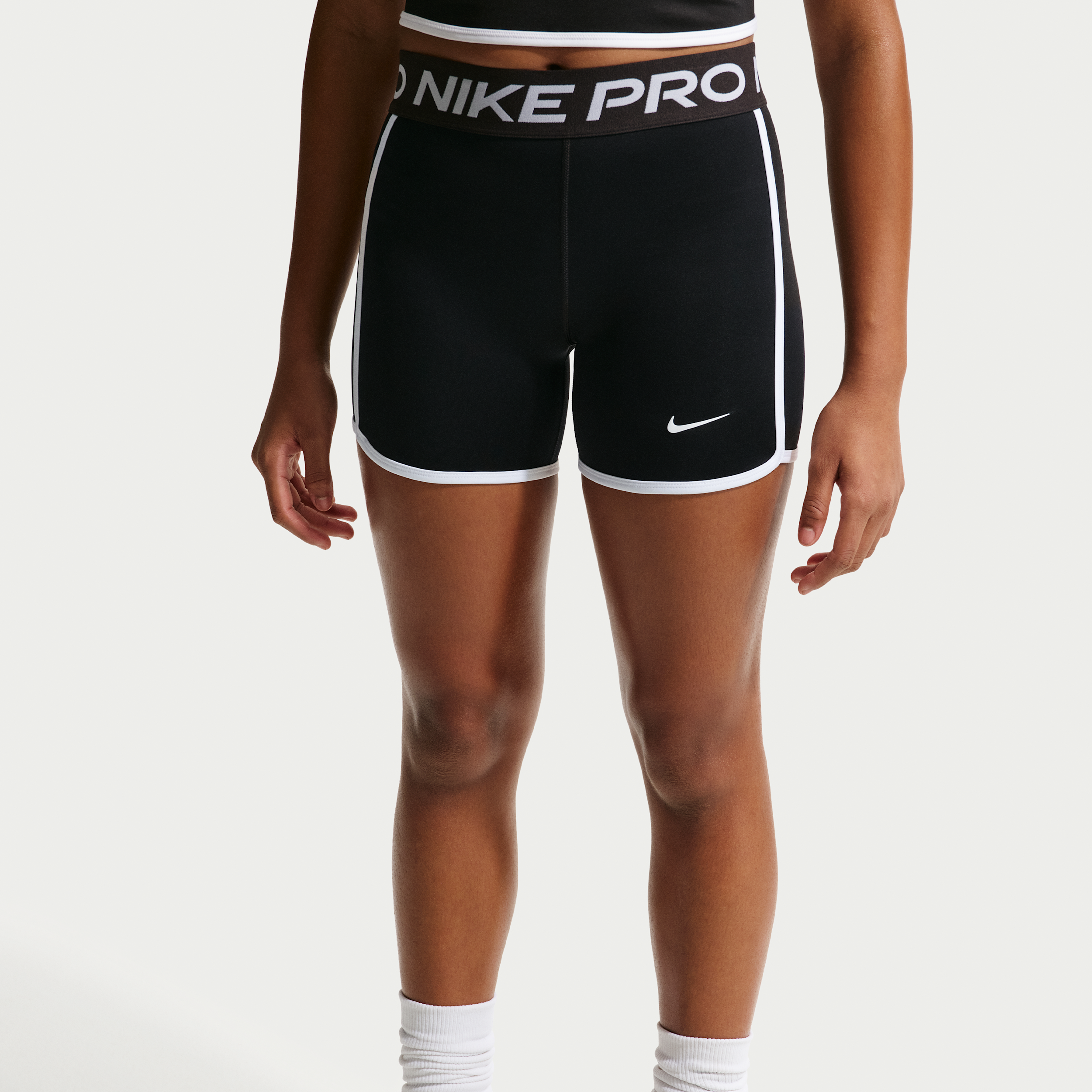 Thumbnail - Nike Pro Dri-FIT Shorts (ca. 8 cm) (Mädchen) - Schwarz