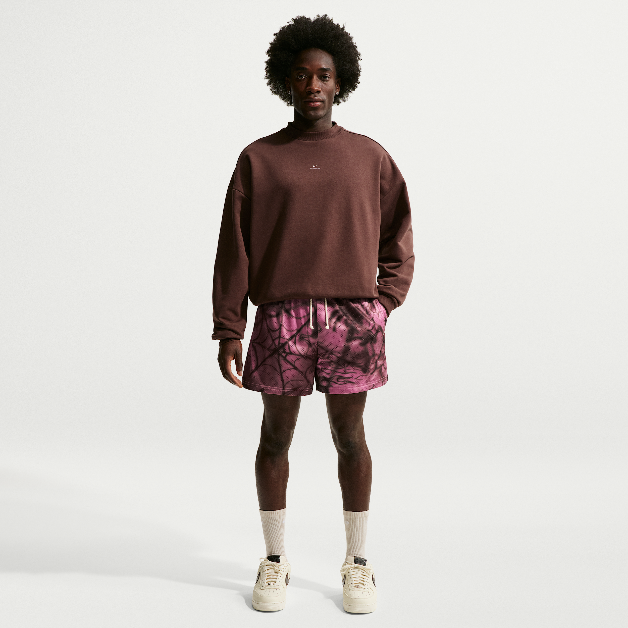 Shorts da basket da allenamento in mesh da 13 cm Nike Standard Issue – Uomo - Rosa