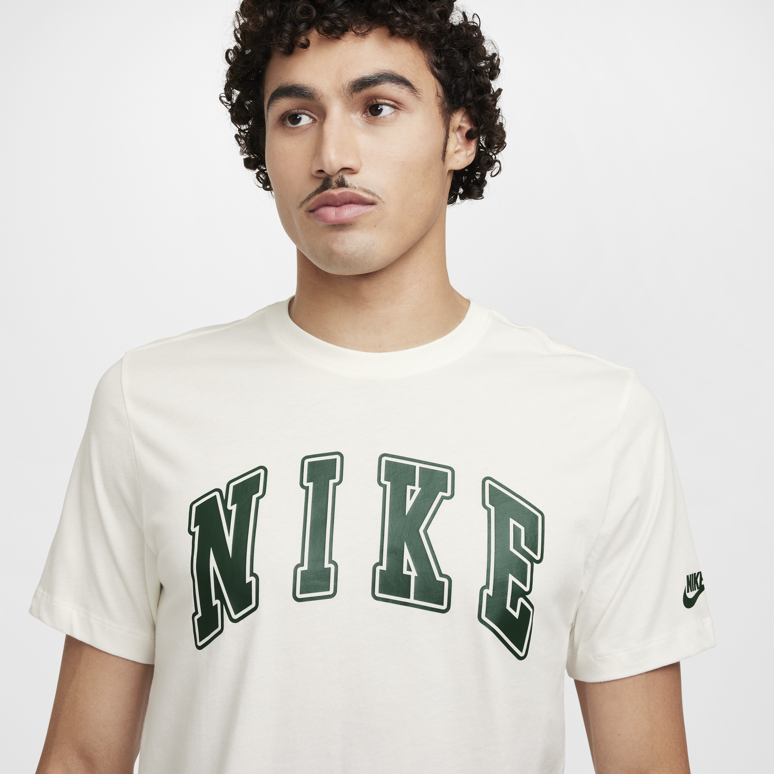 T-shirt Nike Sportswear Club pour Homme - Blanc