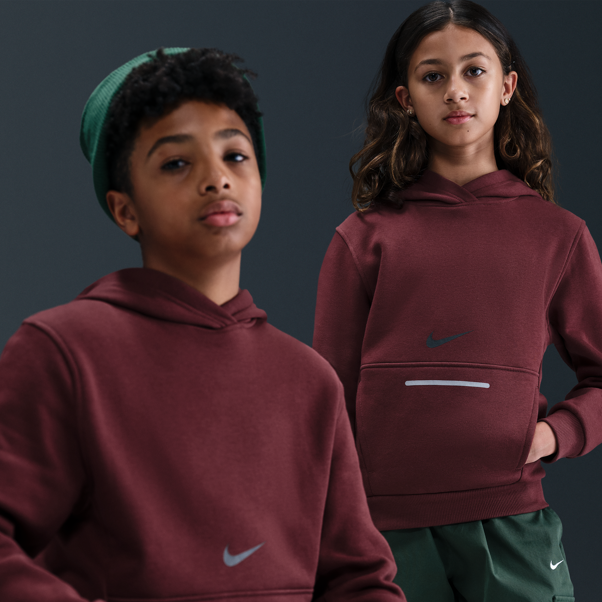Nike Club Fleece Older Kids Hoodie - Red - Cotton/Polyester