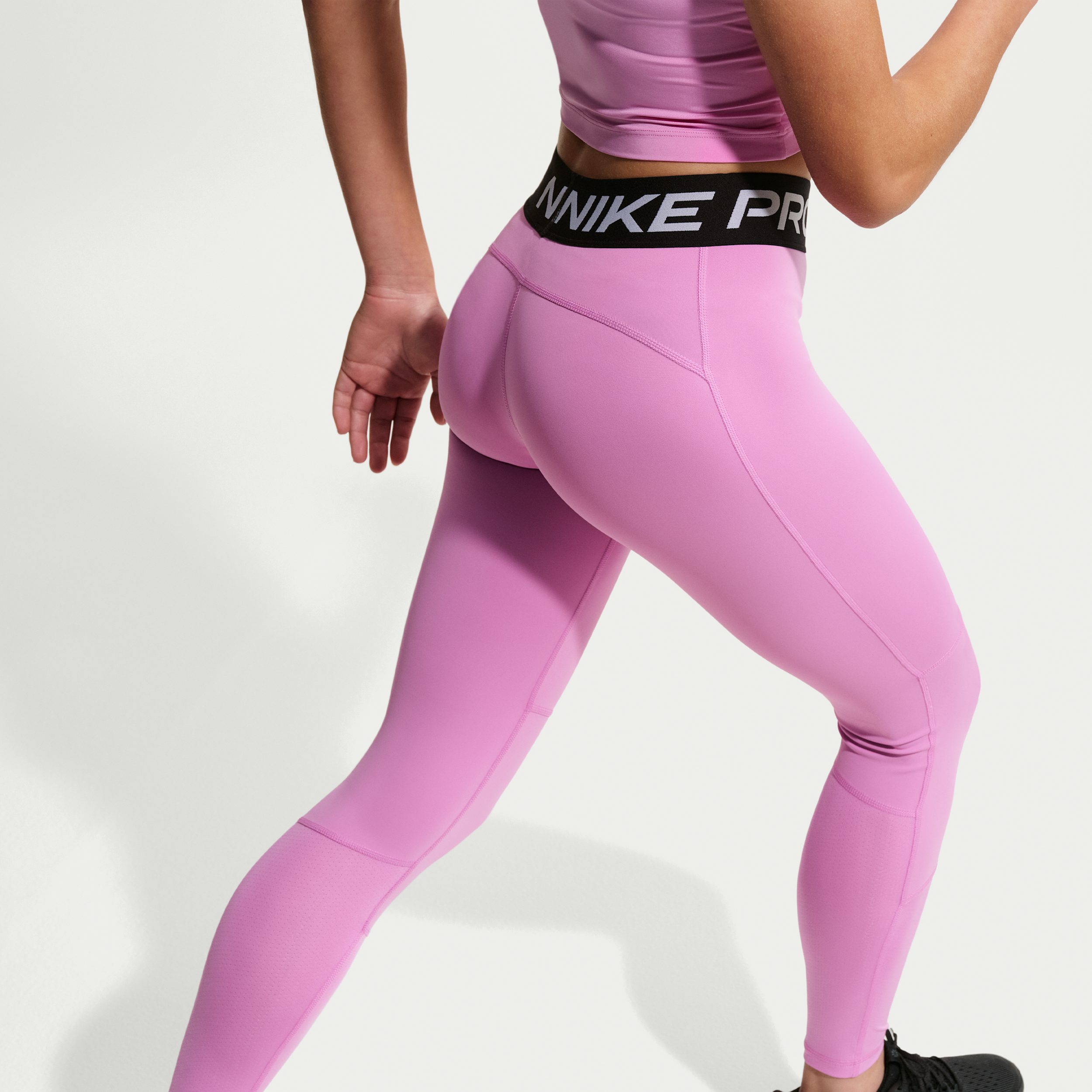 Thumbnail - Nike Pro Leggings mit mittelhohem Bund (Mädchen) - Lila