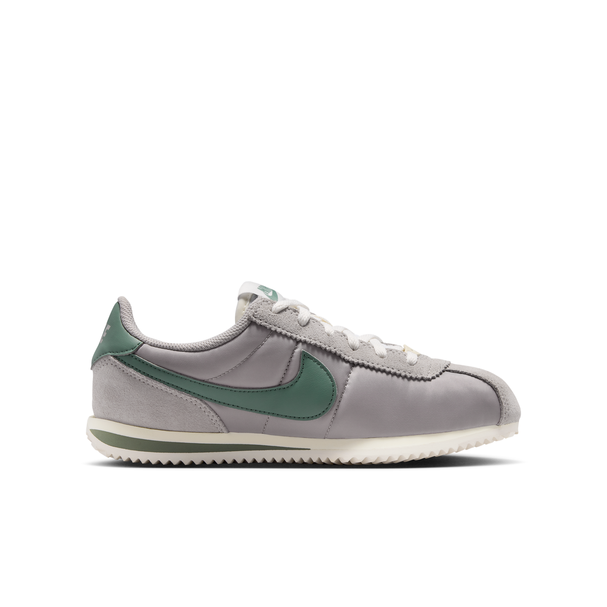 Thumbnail - Nike Cortez Textile Schuh (ältere Kinder) - Grau