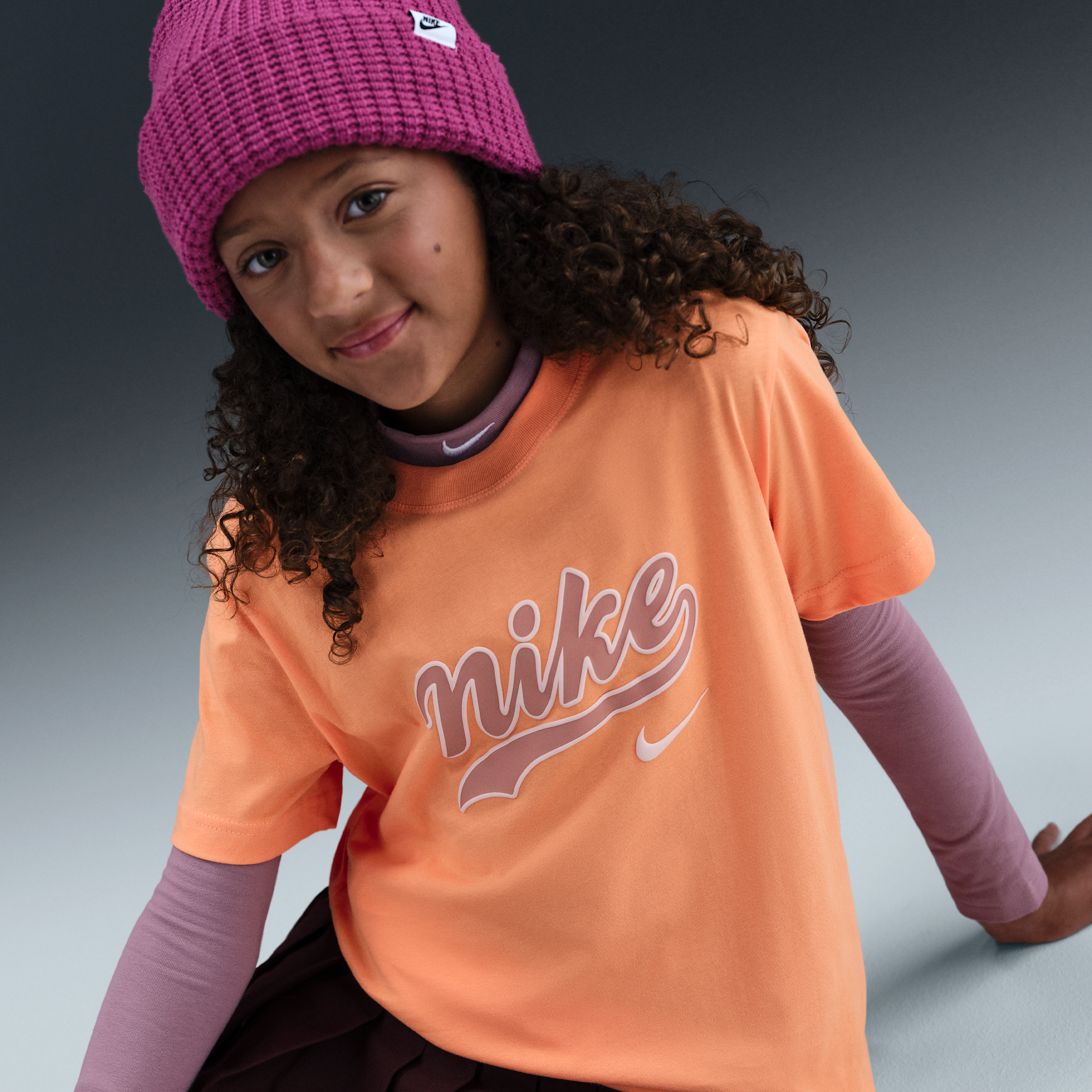 Thumbnail - Nike T-Shirt für (ältere Kinder, Mädchen) - Orange