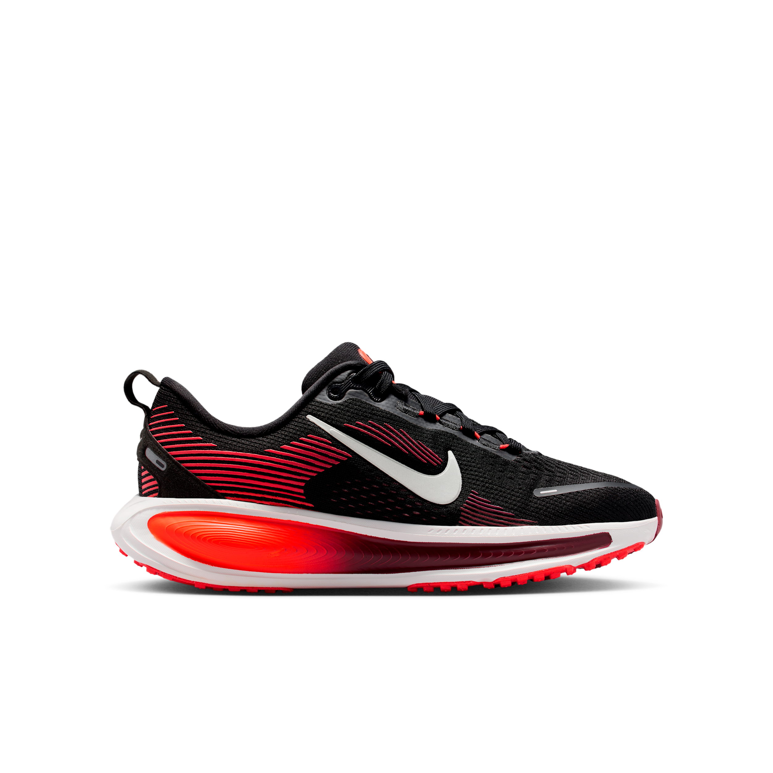 Thumbnail - Nike Vomero 18 Straßenlaufschuh (ältere Kinder) - Schwarz