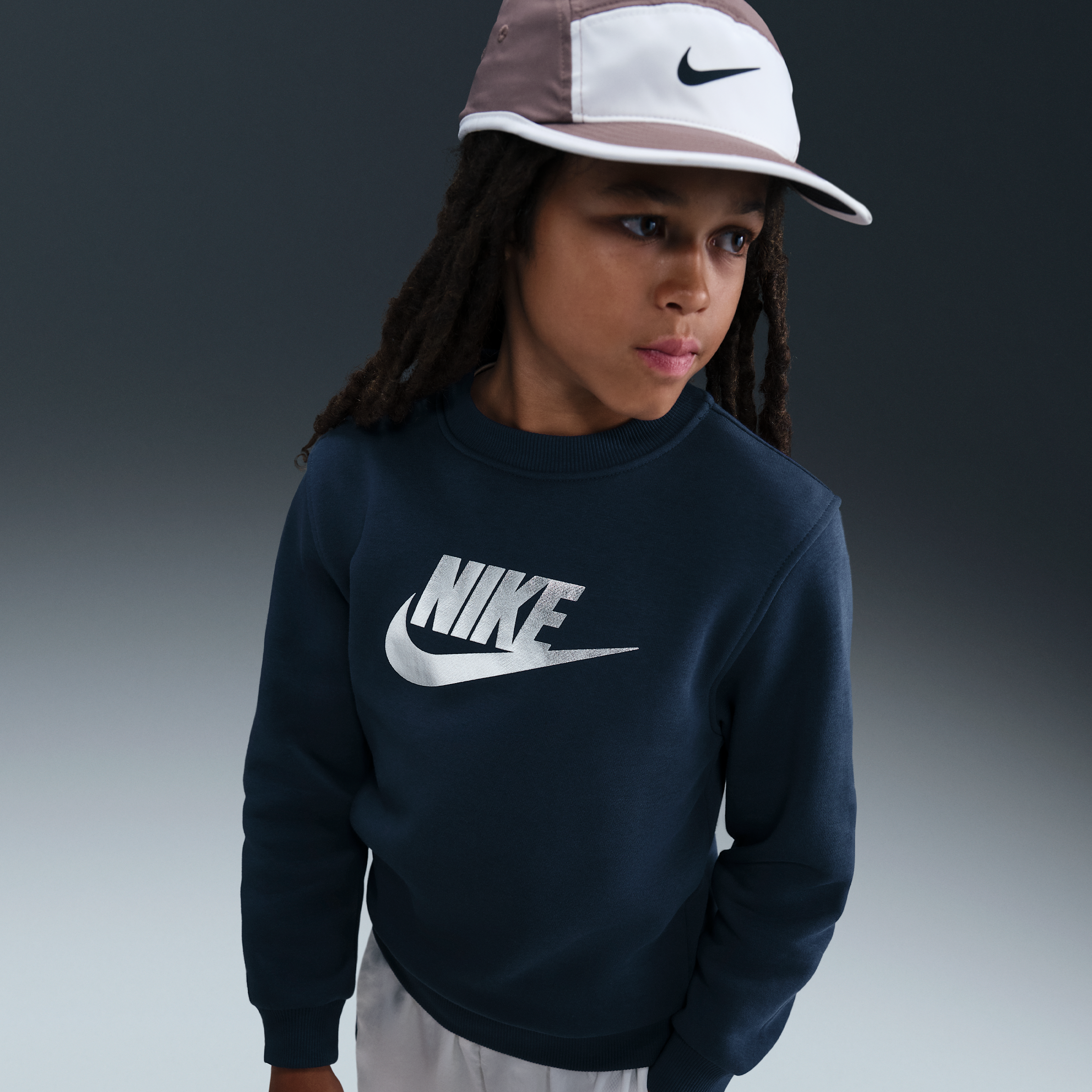 Thumbnail - Nike Club Fleece-Sweatshirt mit Rundhalsausschnitt für ältere Kinder - Blau