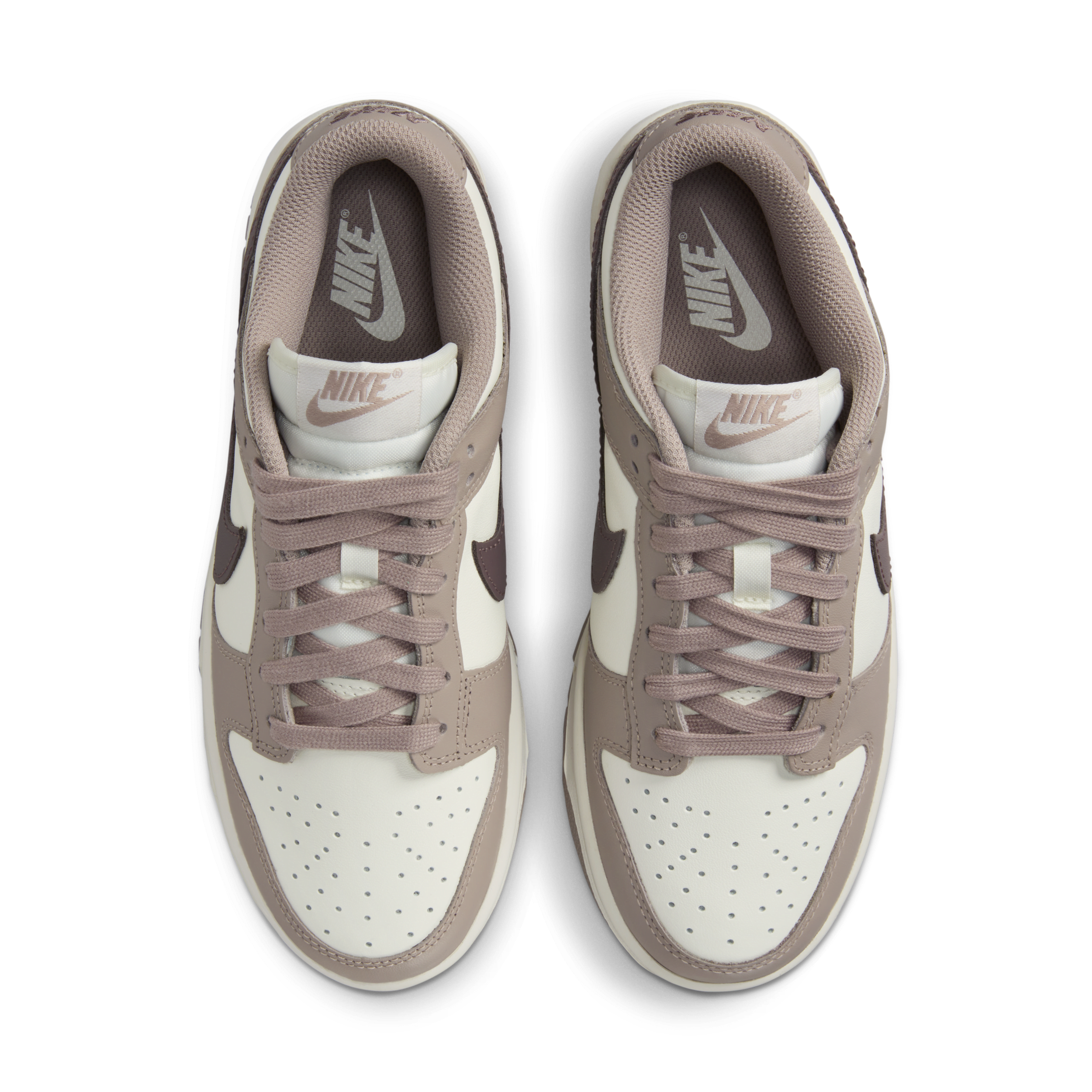 Chaussure Nike Dunk Low pour Femme - Blanc