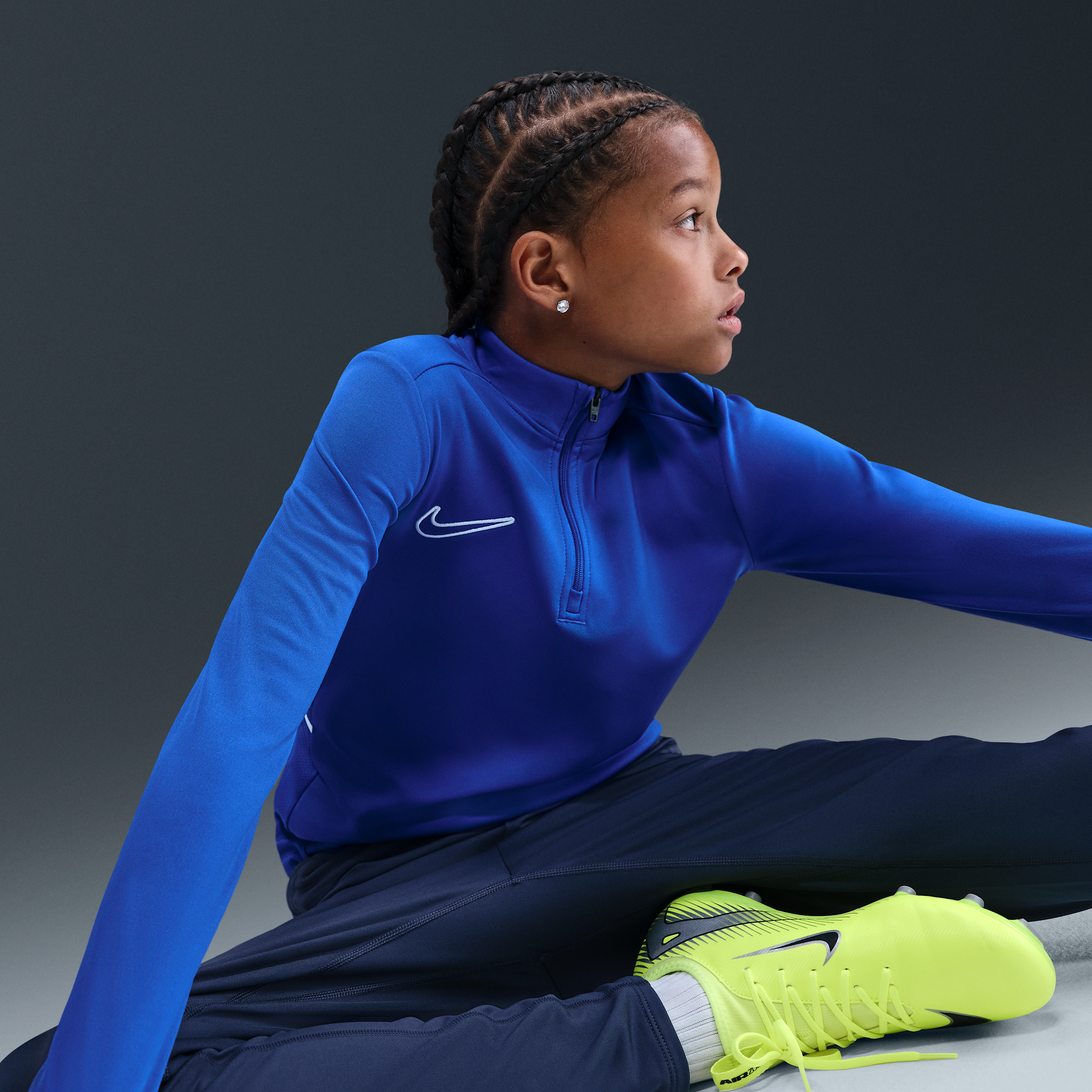 Thumbnail - Nike Academy Dri-FIT Fußballtrainings-Longsleeve mit 1/4-Reißverschluss (ältere Kinder) - Blau