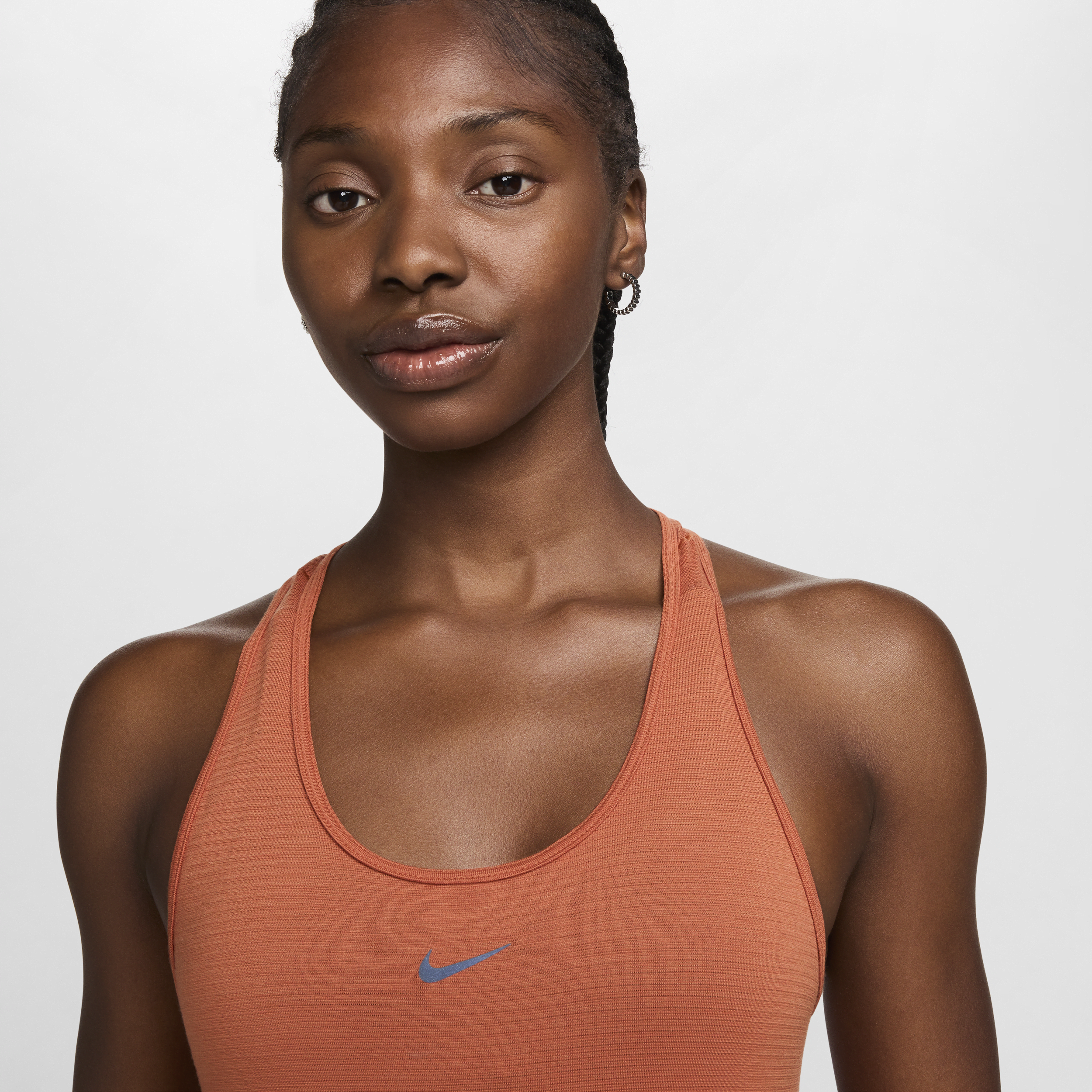 Nike Swift Dri-FIT wollen hardlooptanktop voor dames Oranje