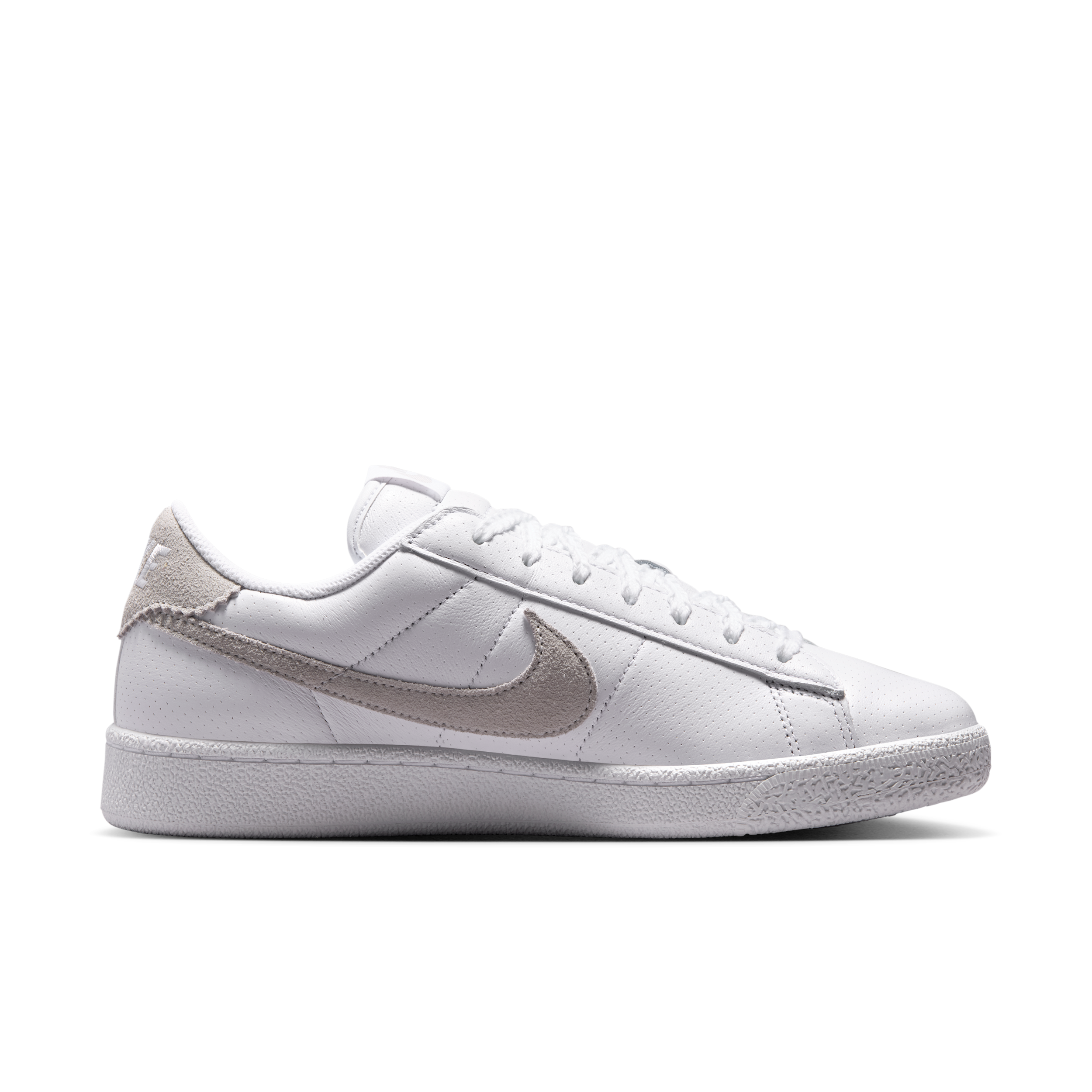 Nike Tennis Classic Women's Shoes - White - IV6040-100