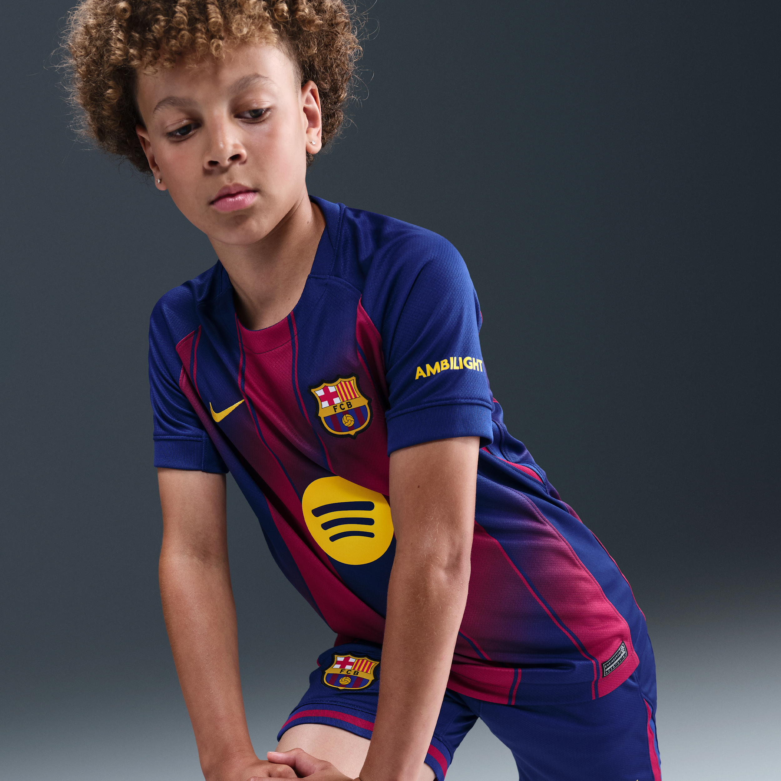 Thumbnail - FC Barcelona 2025/26 Stadium Home Nike Dri-FIT Replika-Fußballtrikot (ältere Kinder) - Blau