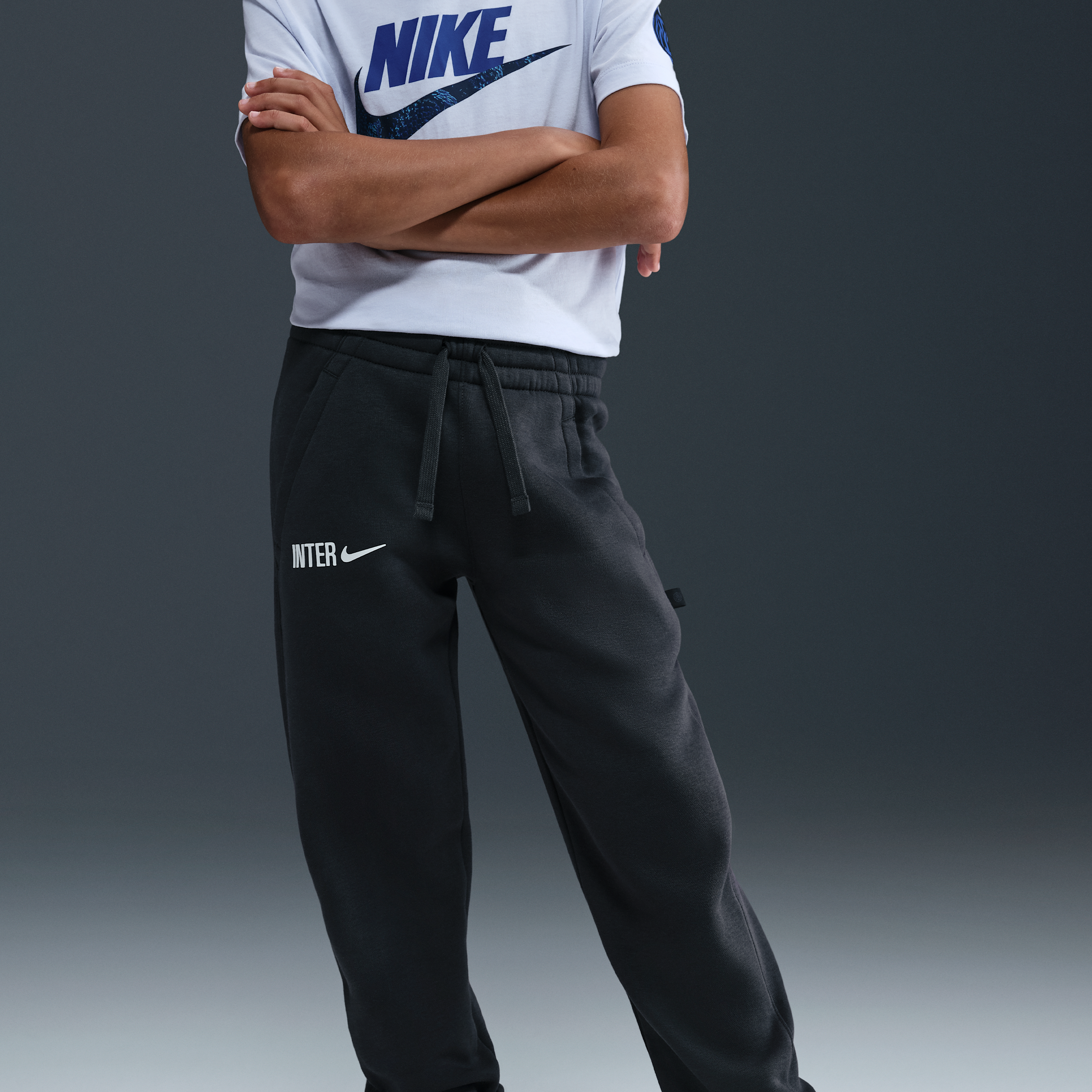 Thumbnail - Inter Mailand Club Fleece Nike Fußball-Jogger für ältere Kinder (Jungen) - Grau