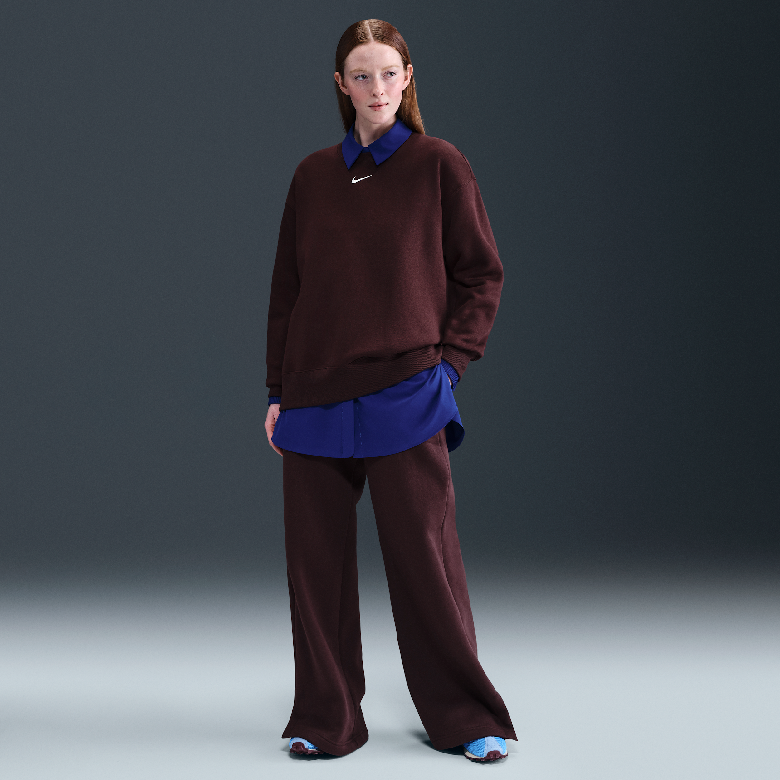 Thumbnail - Nike Phoenix Fleece Hose mit hohem Bund und weitem Bein (Damen) - Rot
