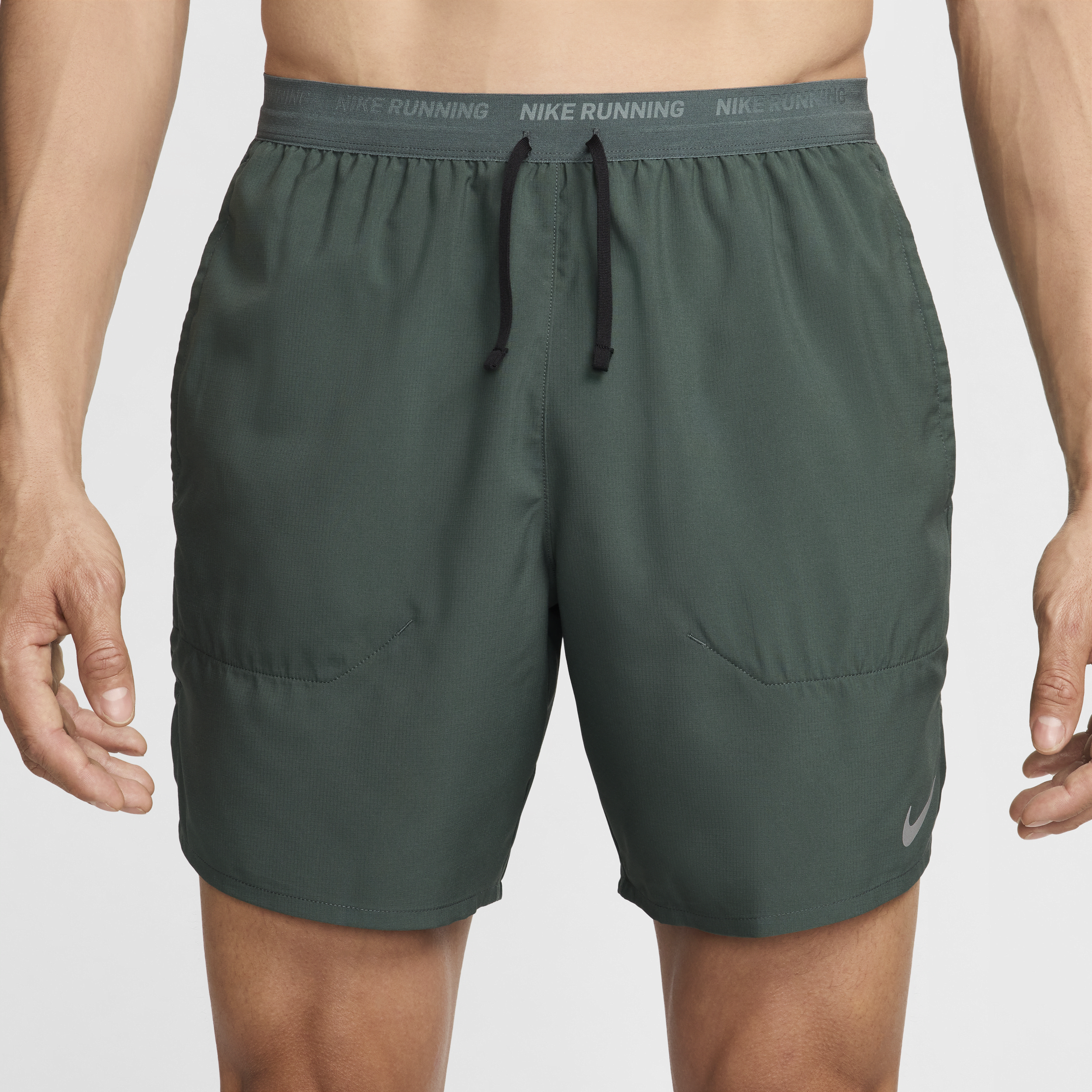 Nike Stride Dri-FIT hardloopshorts met binnenbroek voor heren (18 cm) Groen