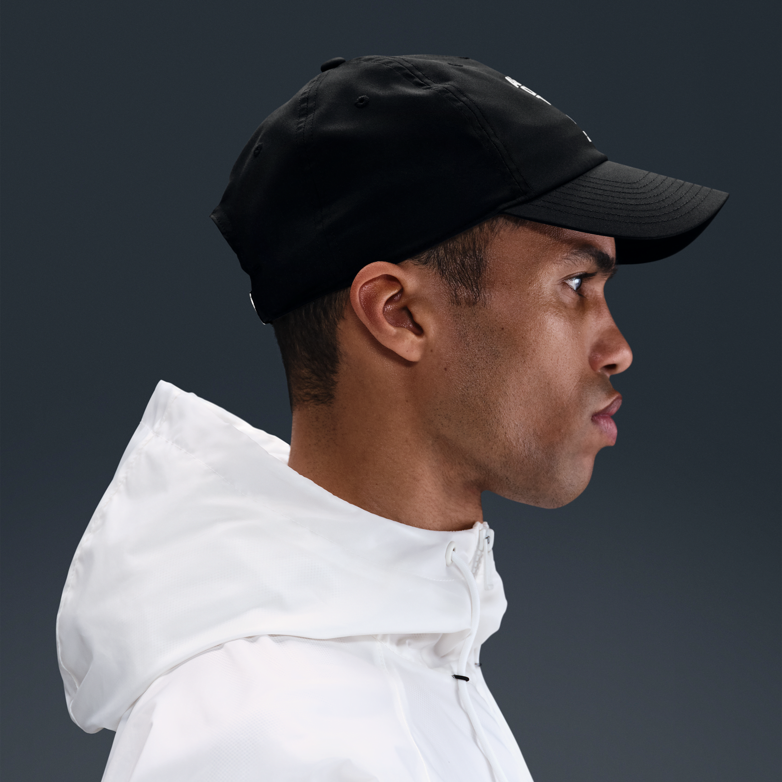 Nike After Dark Tour ongestructureerde Dri-FIT Club pet Zwart