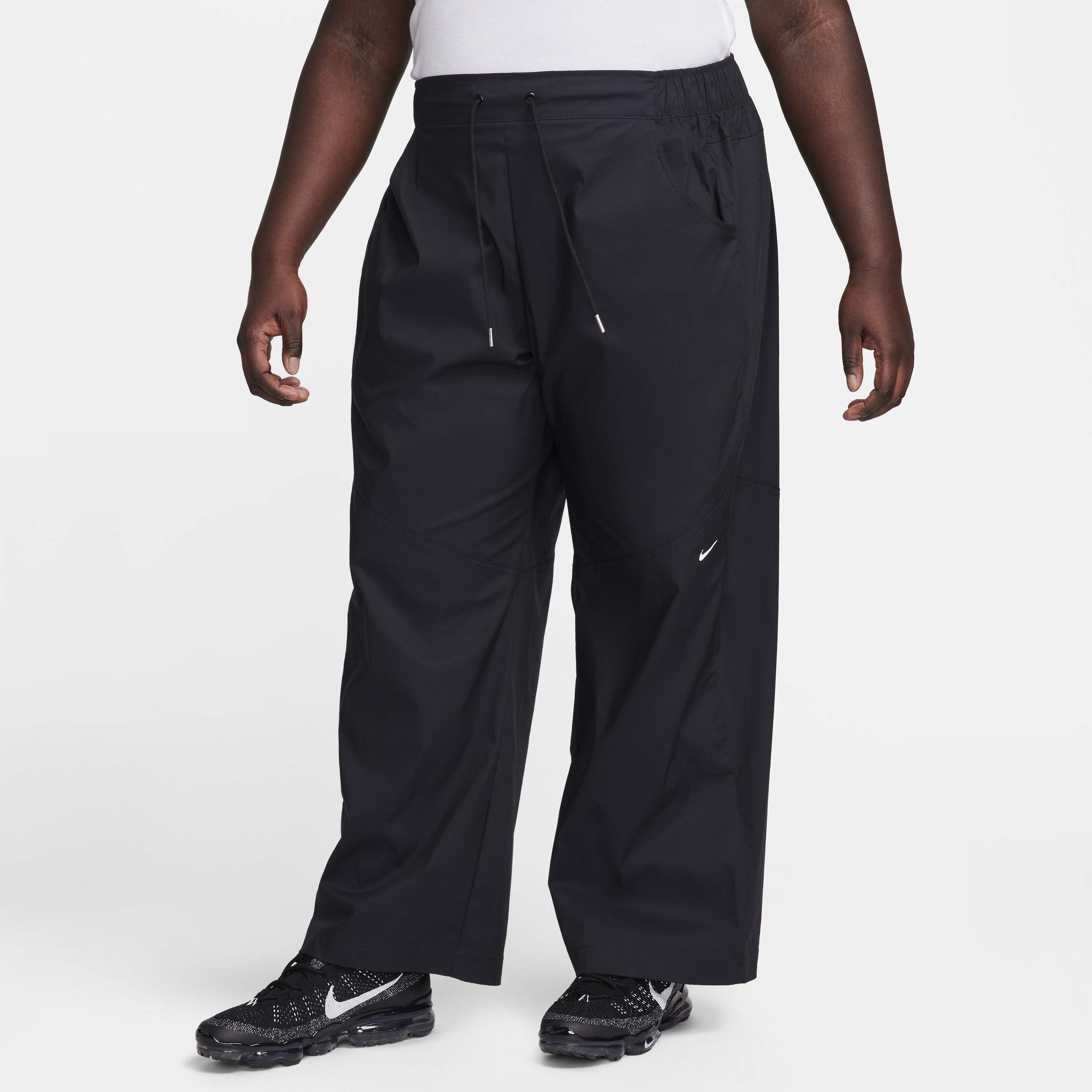 Nike Sportswear Essential Women’s Woven High-Waisted Trousers – Black – Cotton/Nylon/Elastane