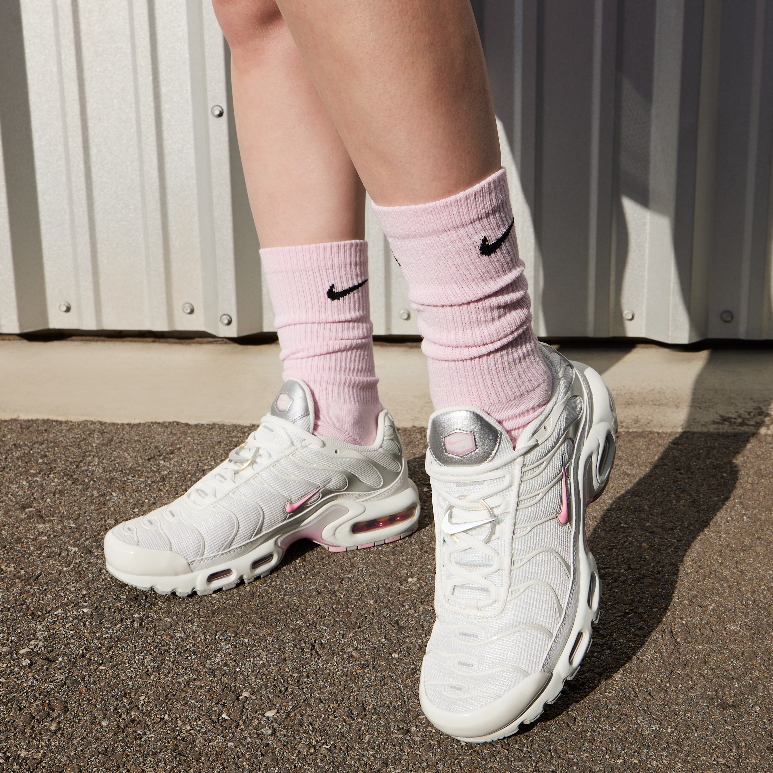 white tns women