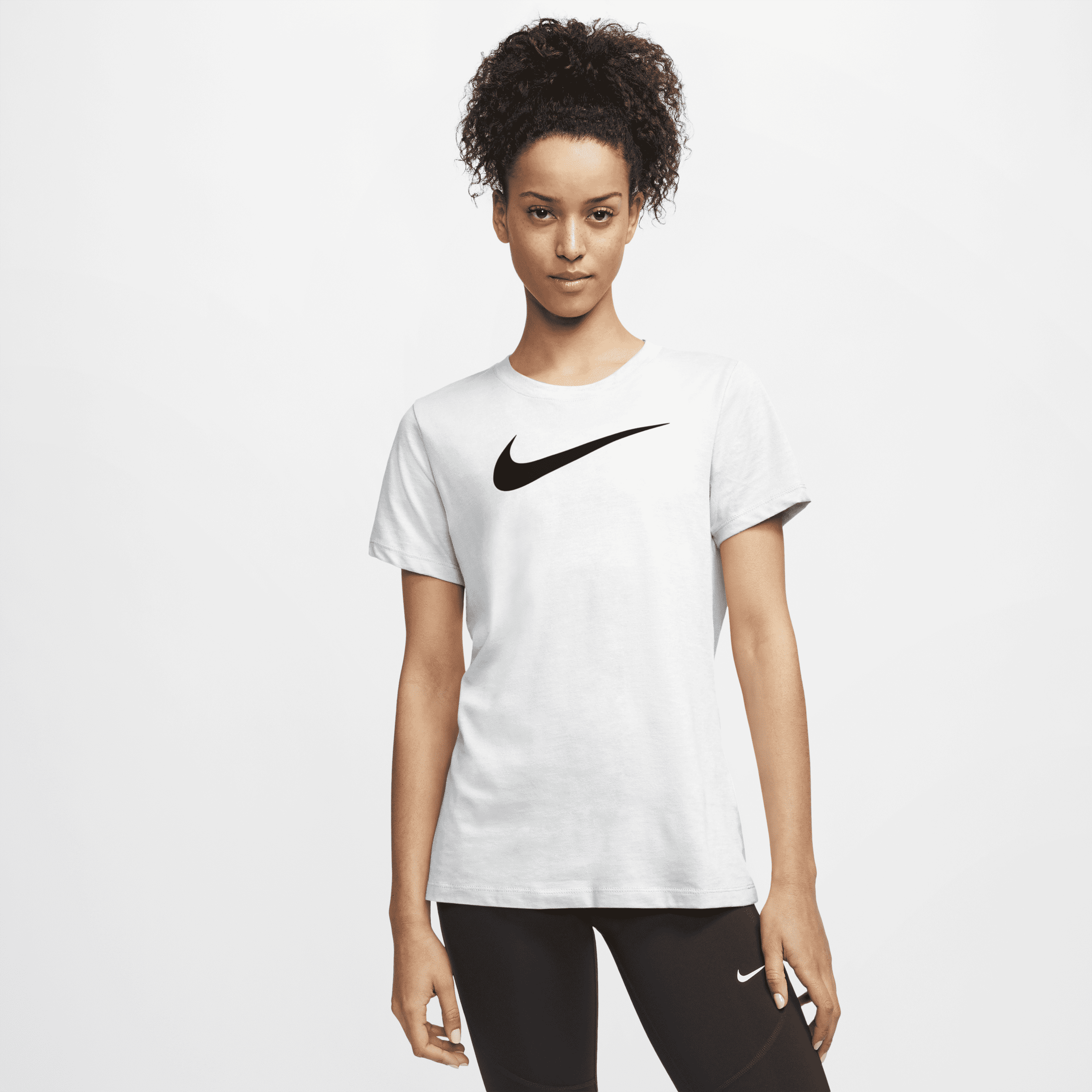 Damski T-shirt treningowy Nike Dri-FIT - Biel