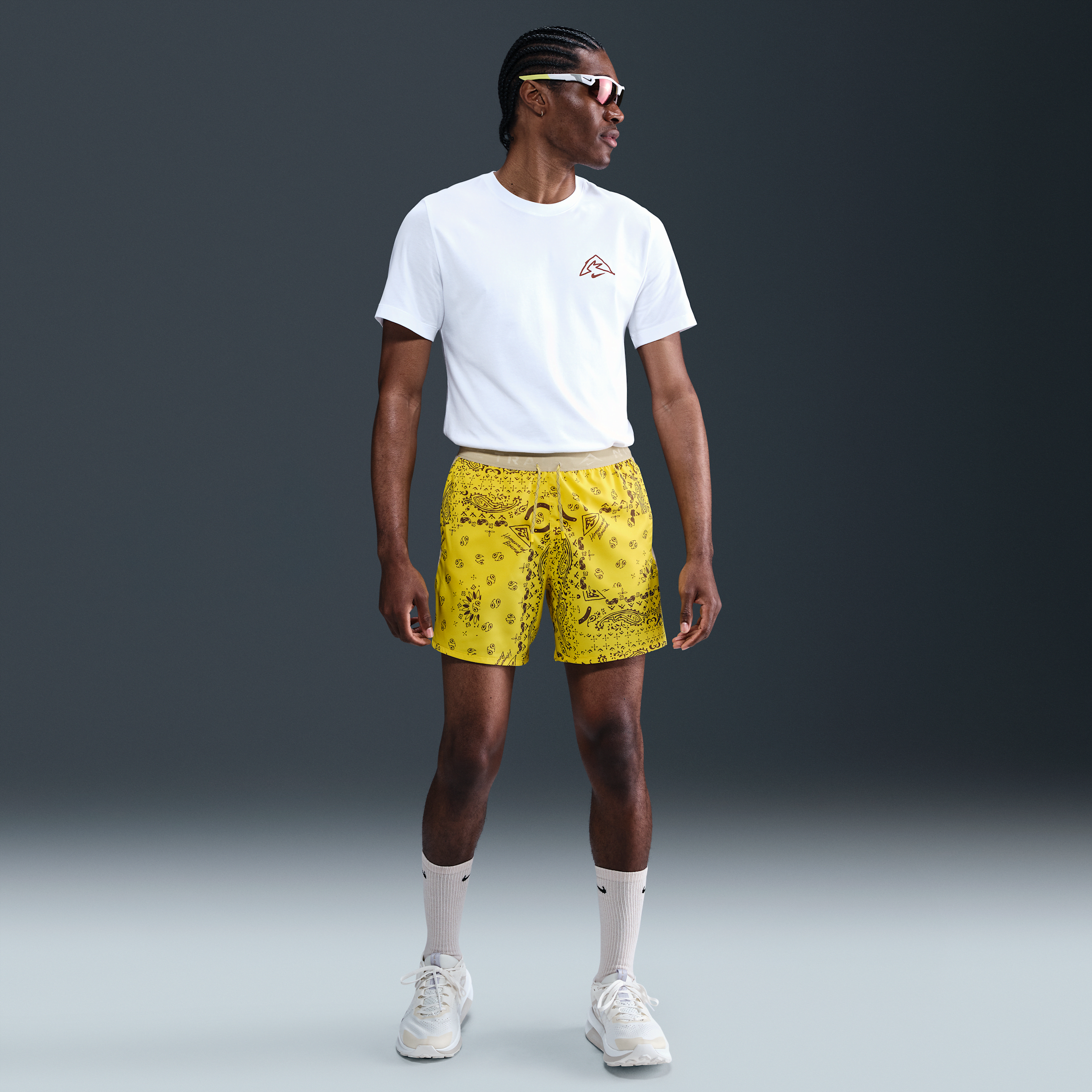 Nike Trail Dri-FIT hardloopshorts met binnenbroek voor heren (15 cm) - Geel
