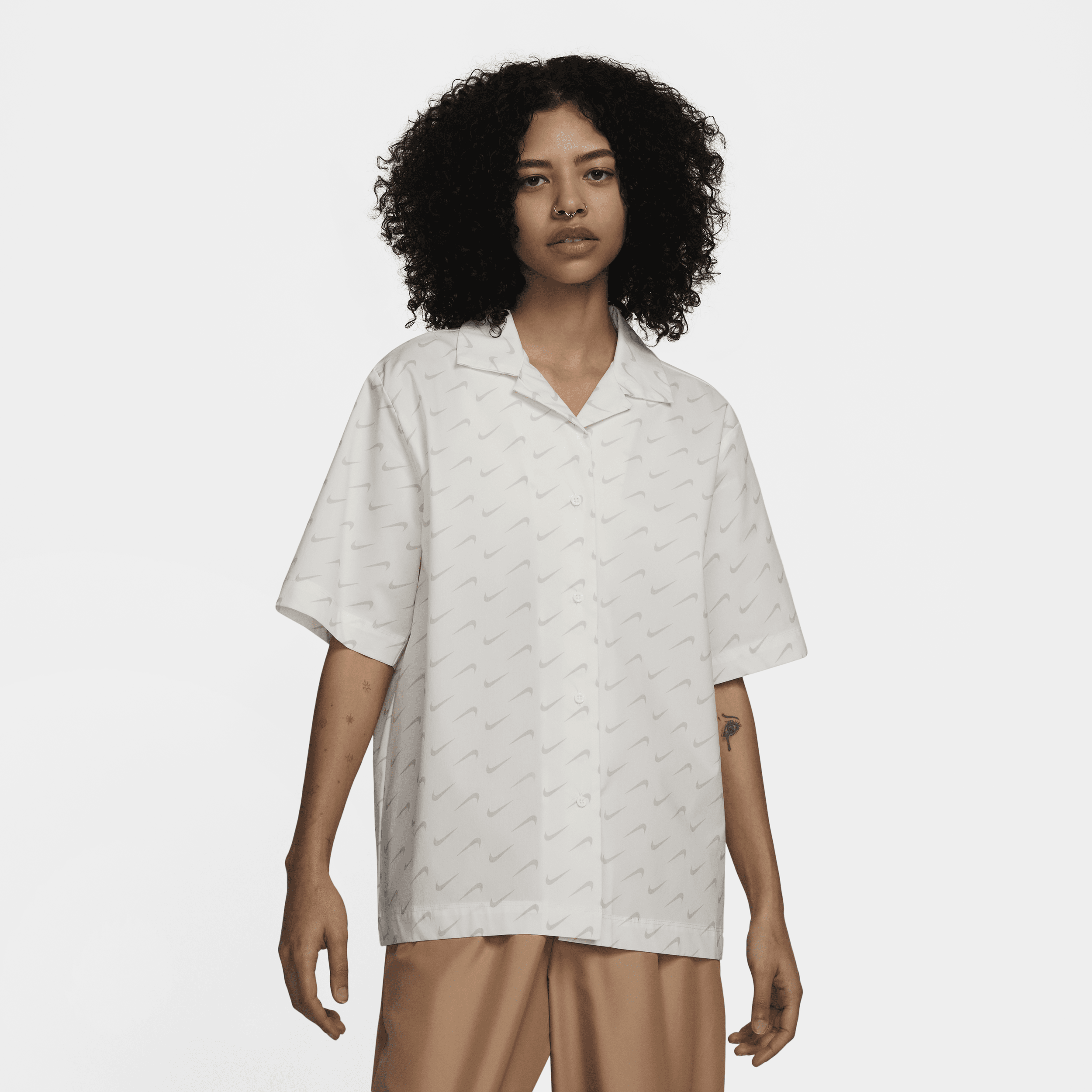 Nike Sportswear Everyday Modern geweven damestop met korte mouwen Wit female XL