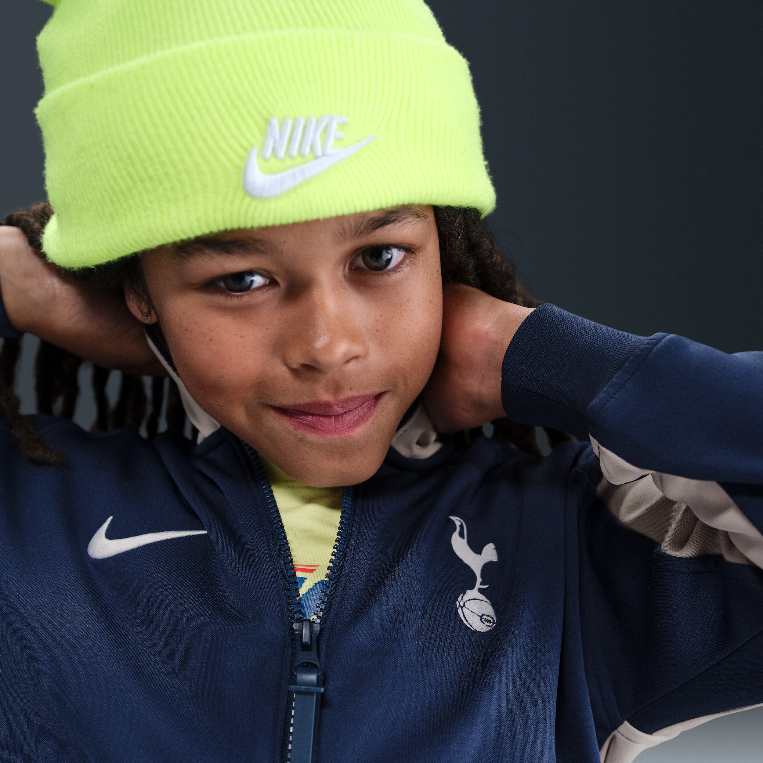 Thumbnail - Tottenham Hotspur Academy Pro Home Nike Dri-FIT Fußball-Hymnenjacke (ältere Kinder) - Blau