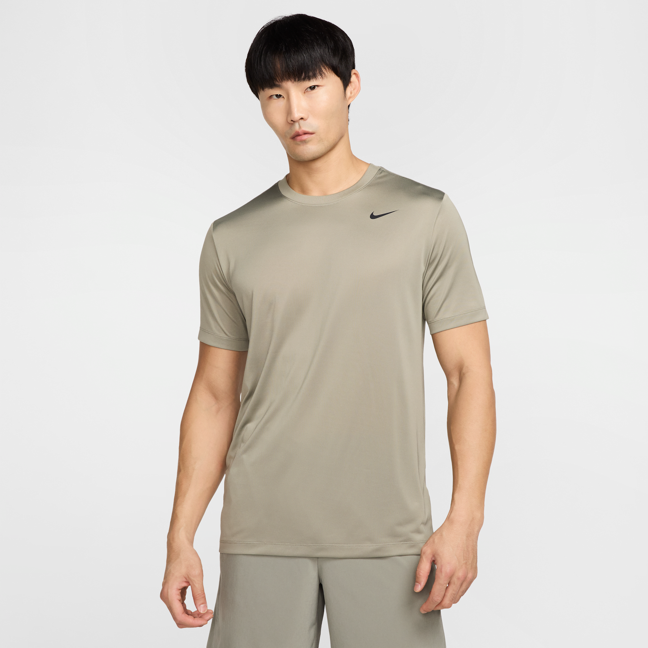 Nike Dri-FIT Legend Men's Fitness T-Shirt - Green