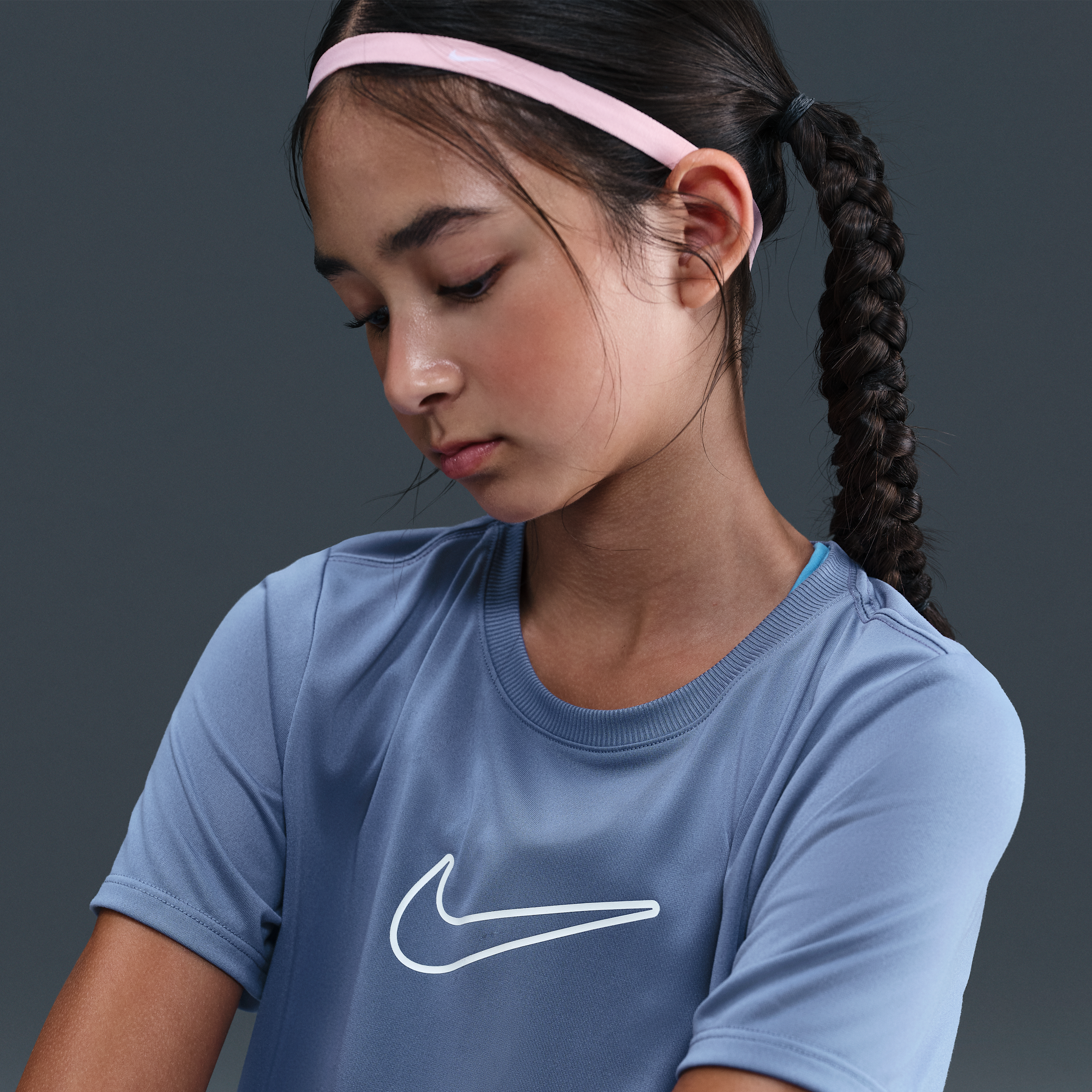 Thumbnail - Nike One Fitted Dri-FIT-Kurzarmshirt (Mädchen) - Blau