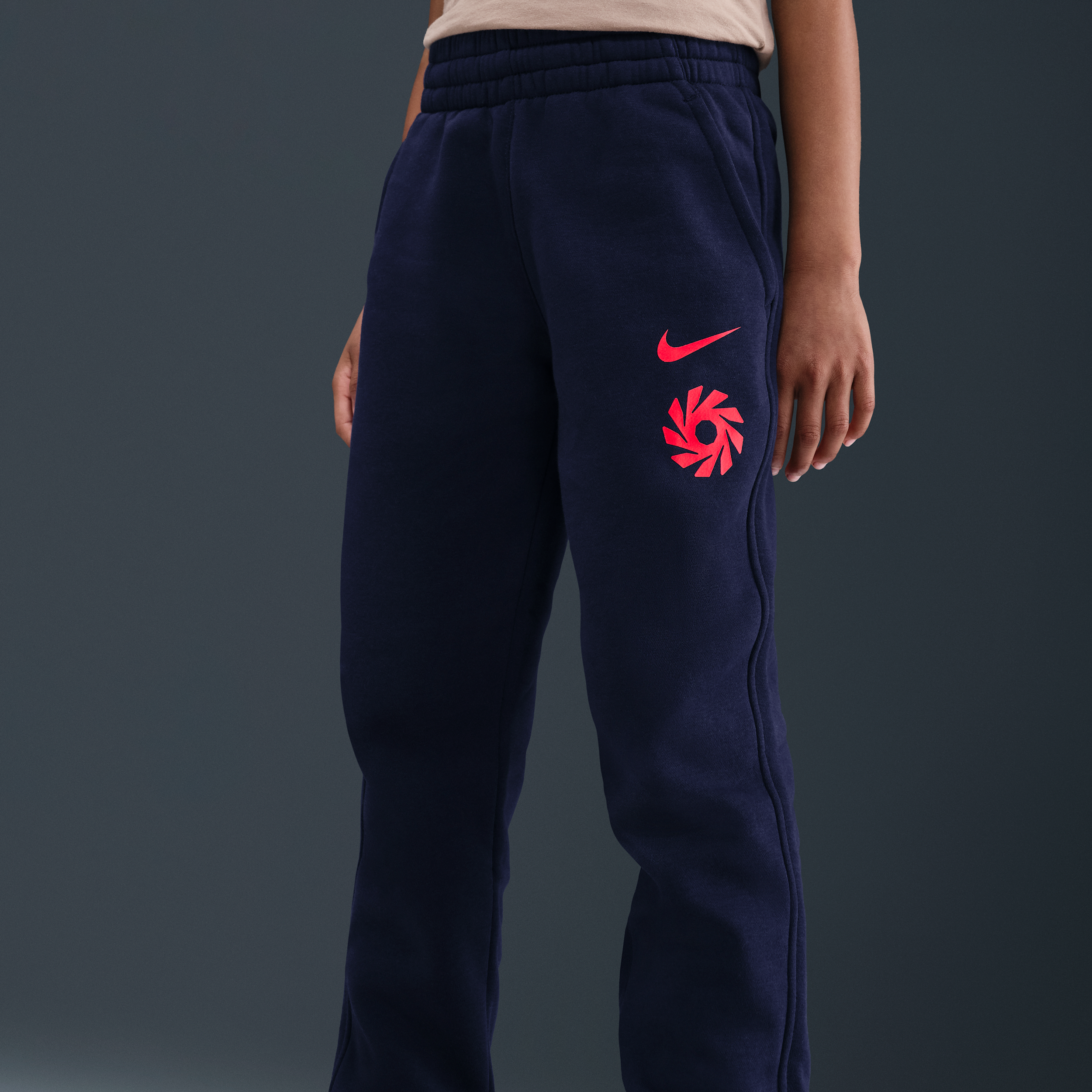 Thumbnail - Erling Haaland Club Fleece Fußball-Jogger (ältere Kinder) - Blau