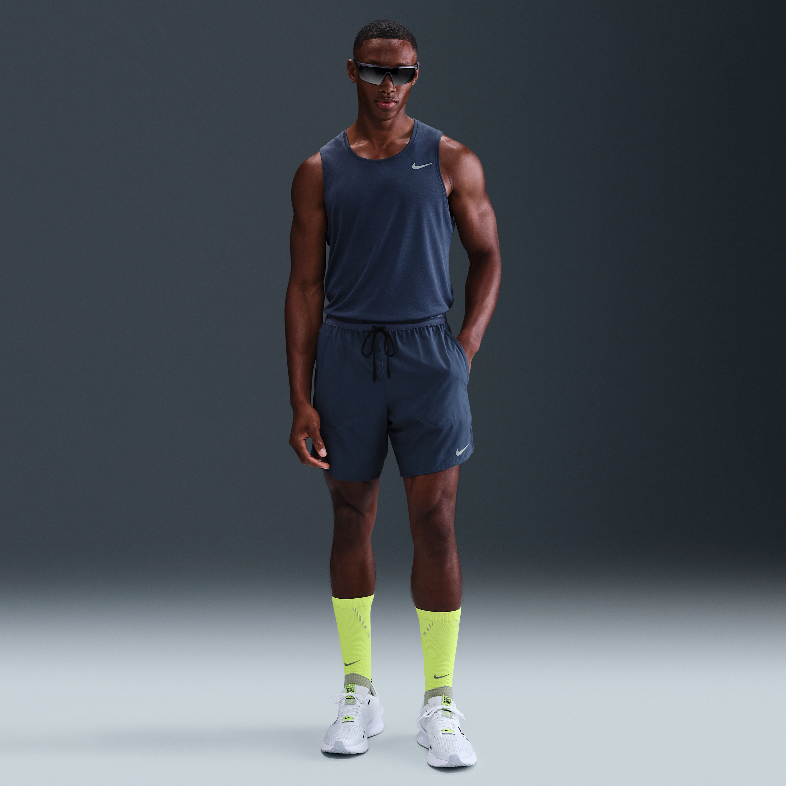 Thumbnail - Nike Stride Dri-FIT 2-in-1-Laufshorts für Herren (ca. 18 cm) - Blau