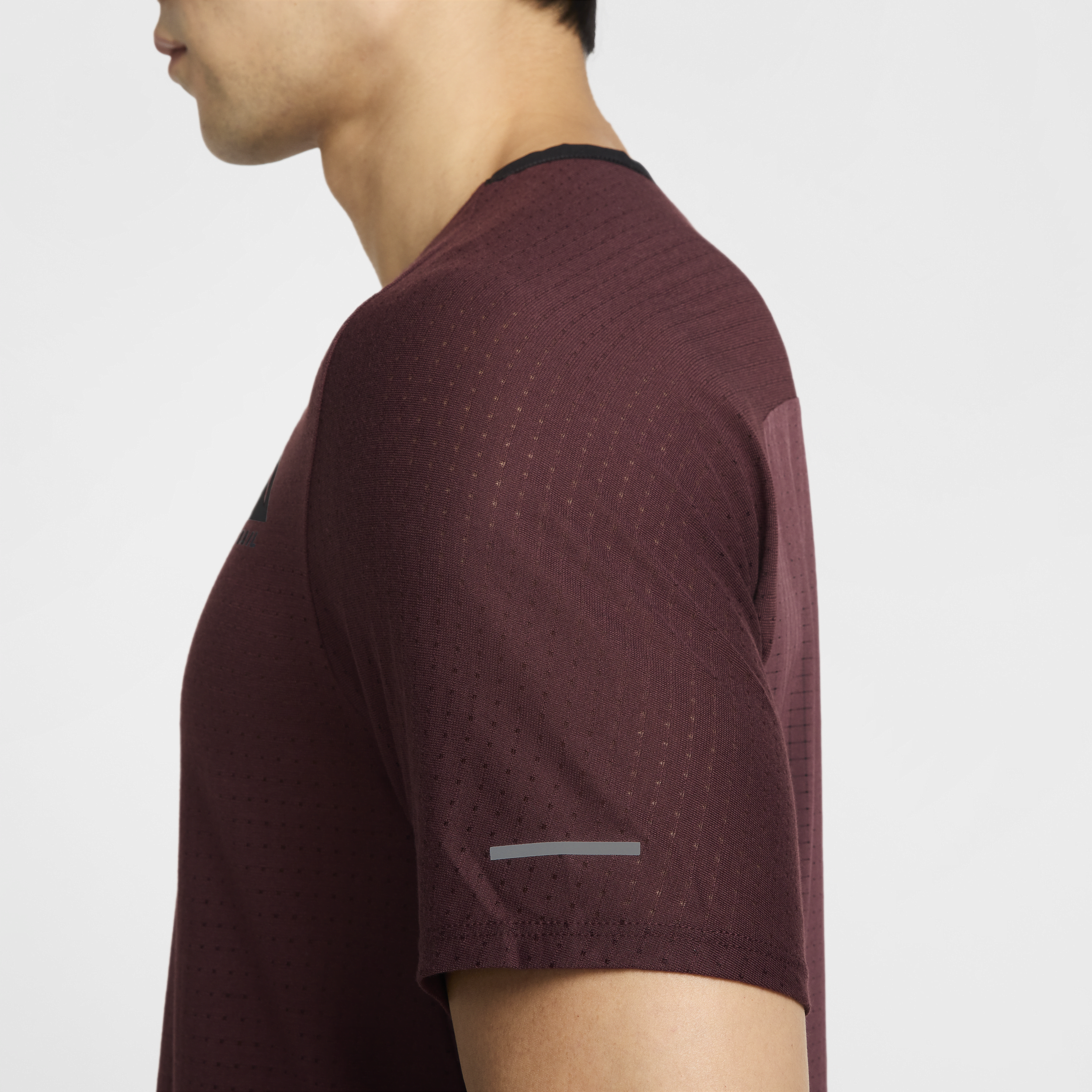 Haut de running Dri-FIT à manches courtes Nike Trail Solar Chase pour homme - Rouge