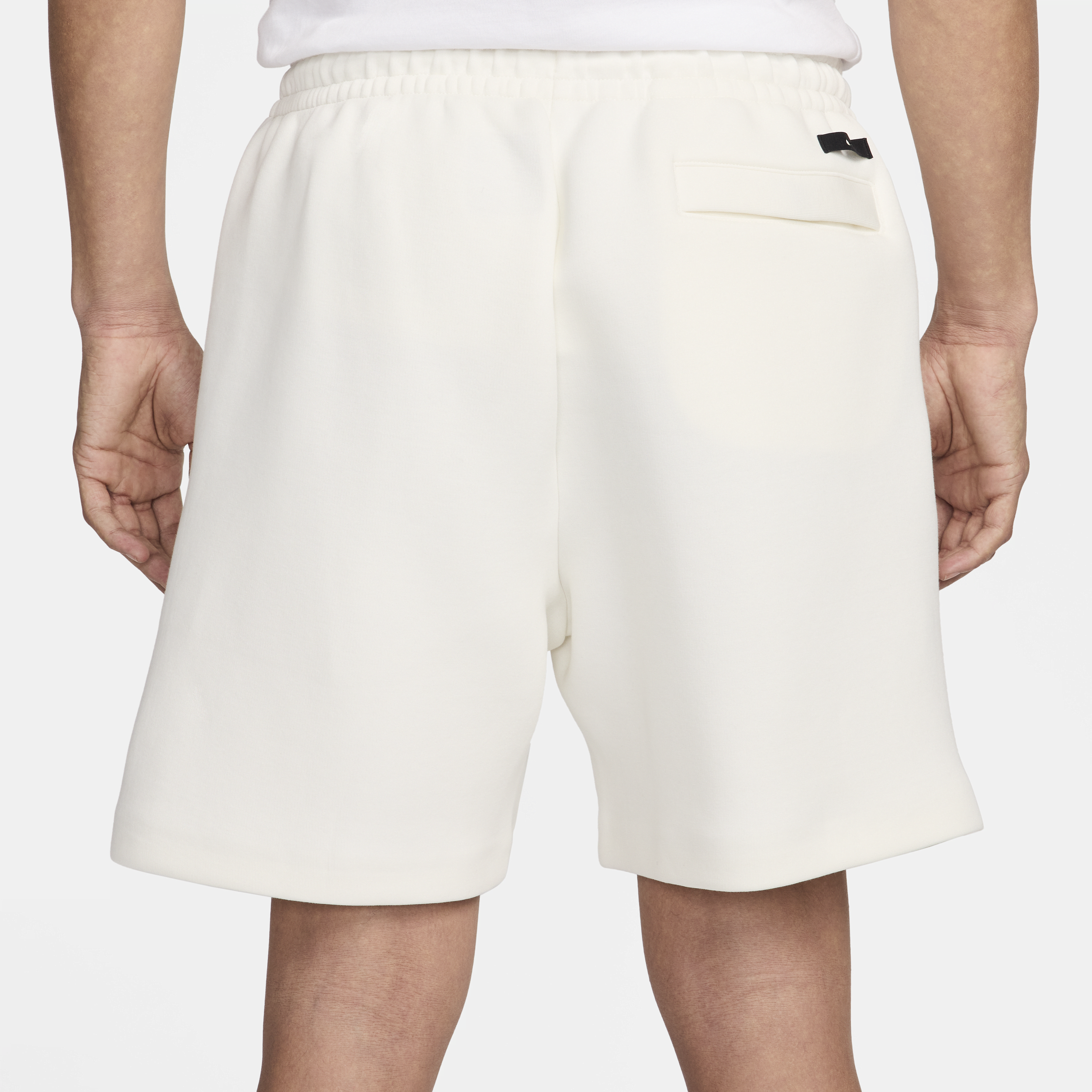 Nike Sportswear Tech Fleece Reimagined fleeceshorts voor heren Wit