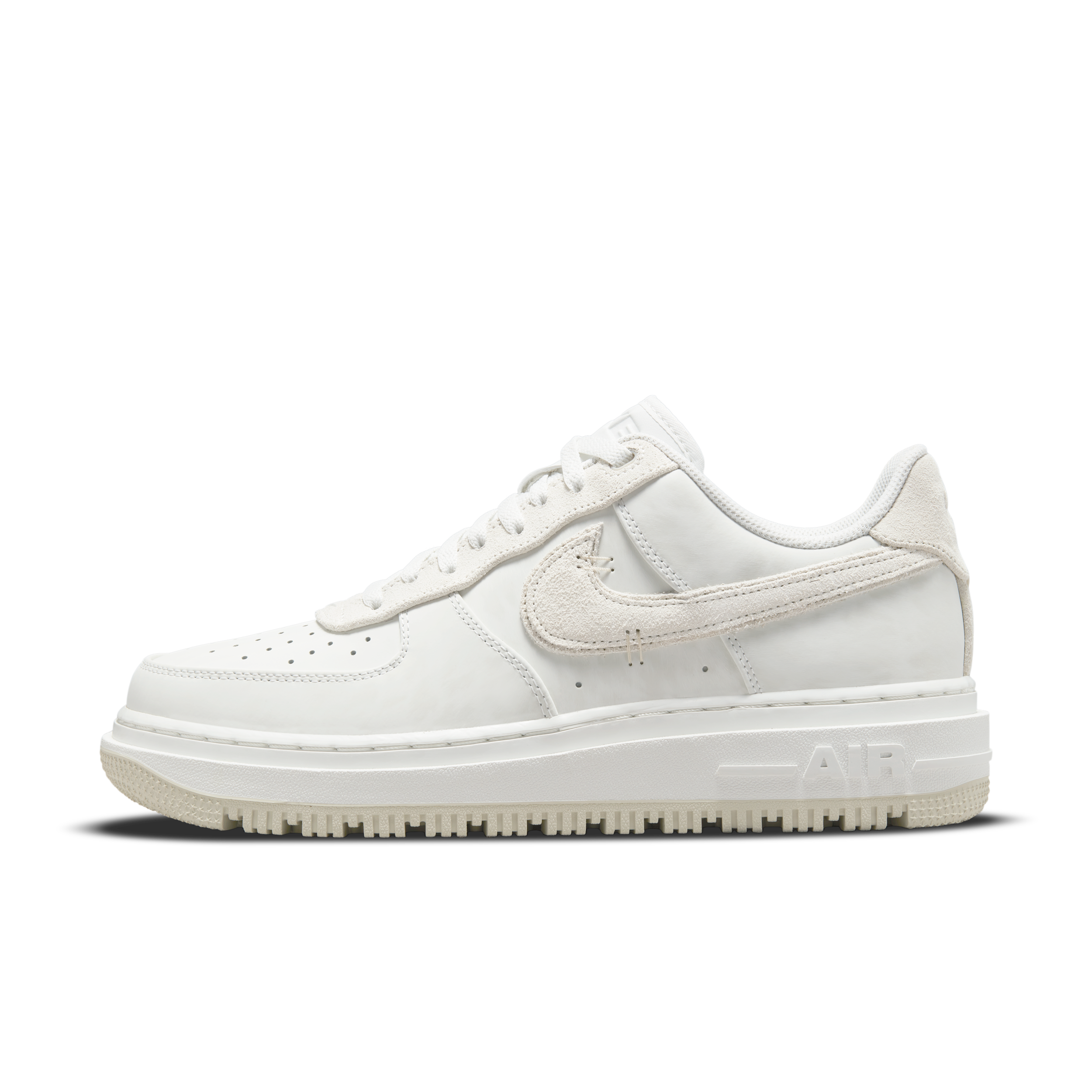 Thumbnail - Nike Air Force 1 Luxe Herrenschuh - Weiß