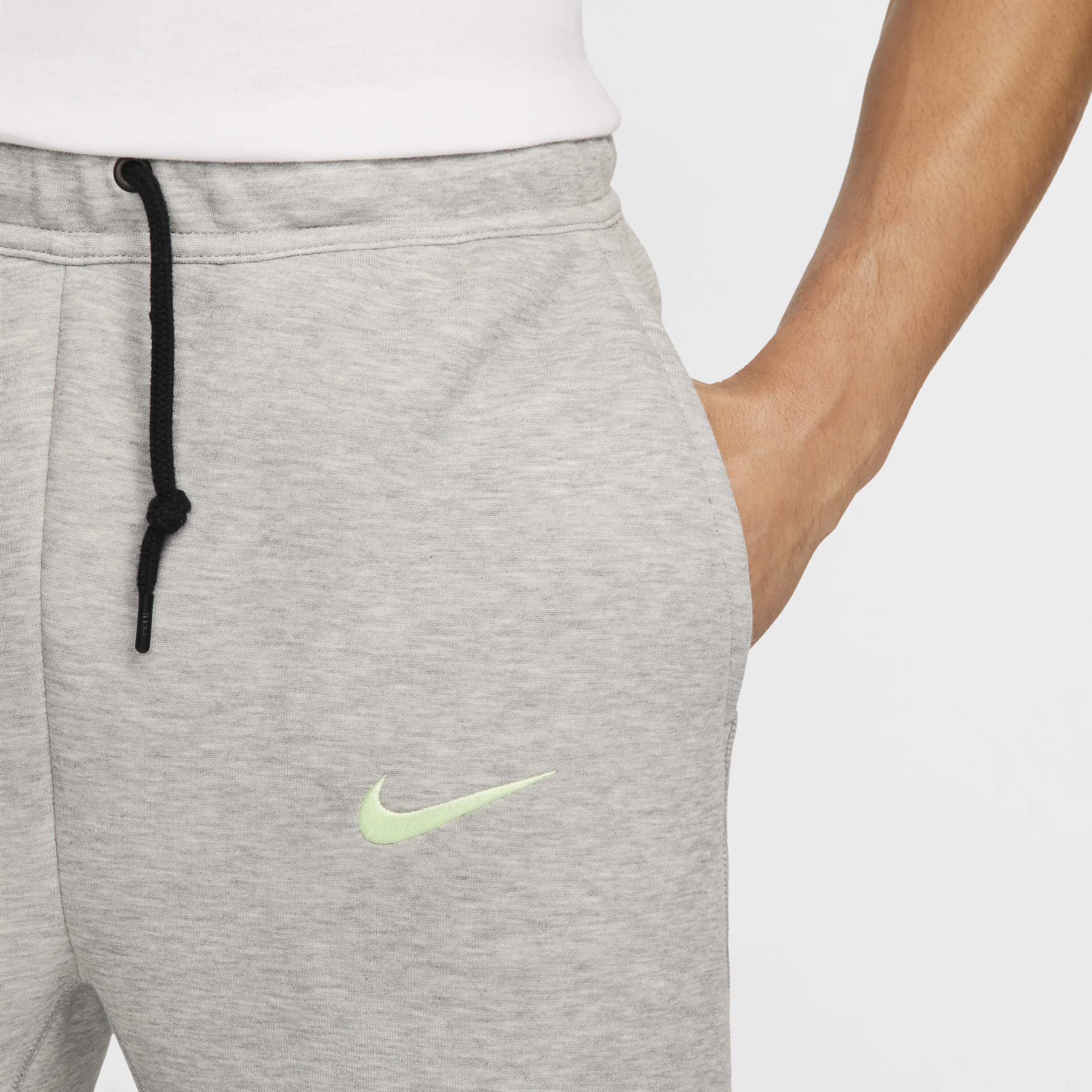 Pantalon de jogging Nike Football FC Barcelona Tech Fleece pour homme - Gris