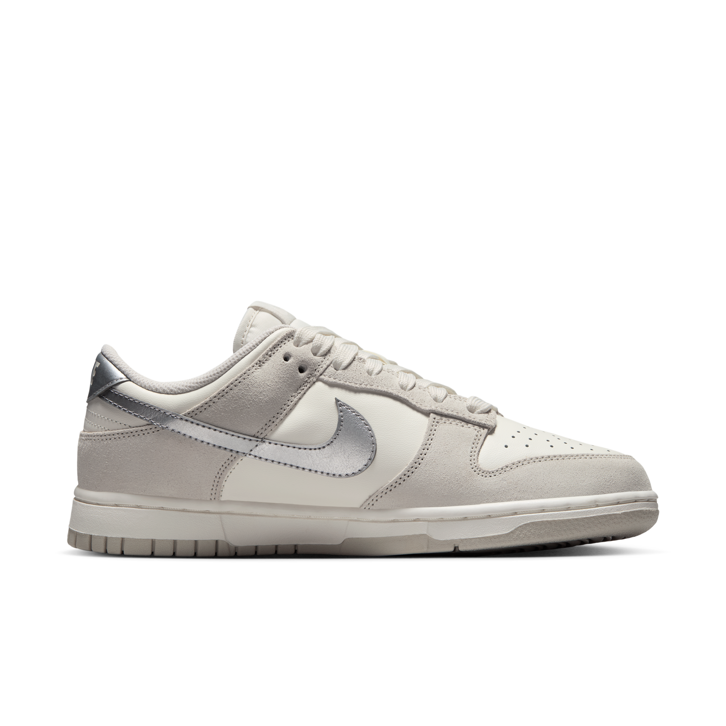 Sapatilhas Nike Dunk Low para mulher - Branco - II7651-133