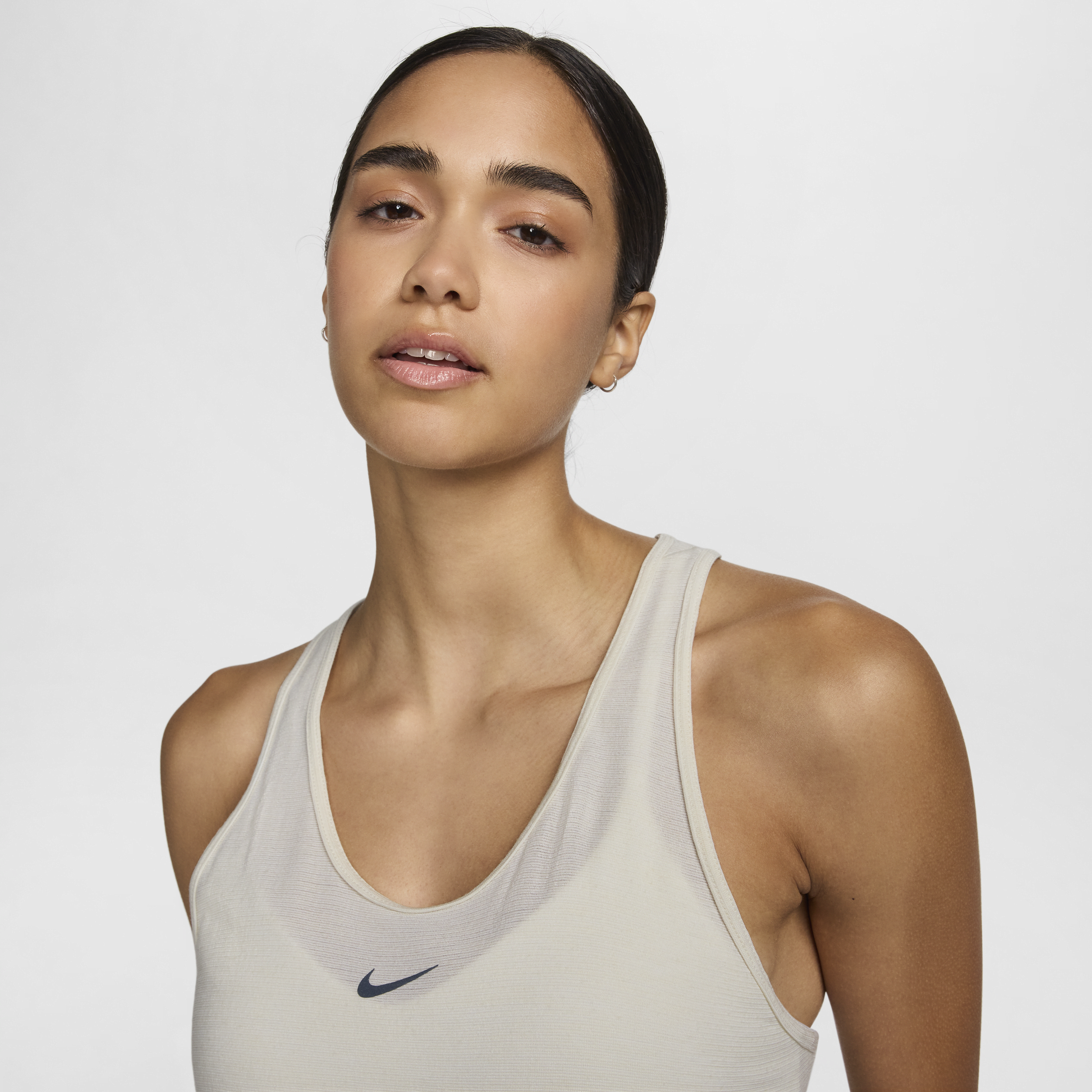 Nike Swift Dri-FIT wollen hardlooptanktop voor dames Wit